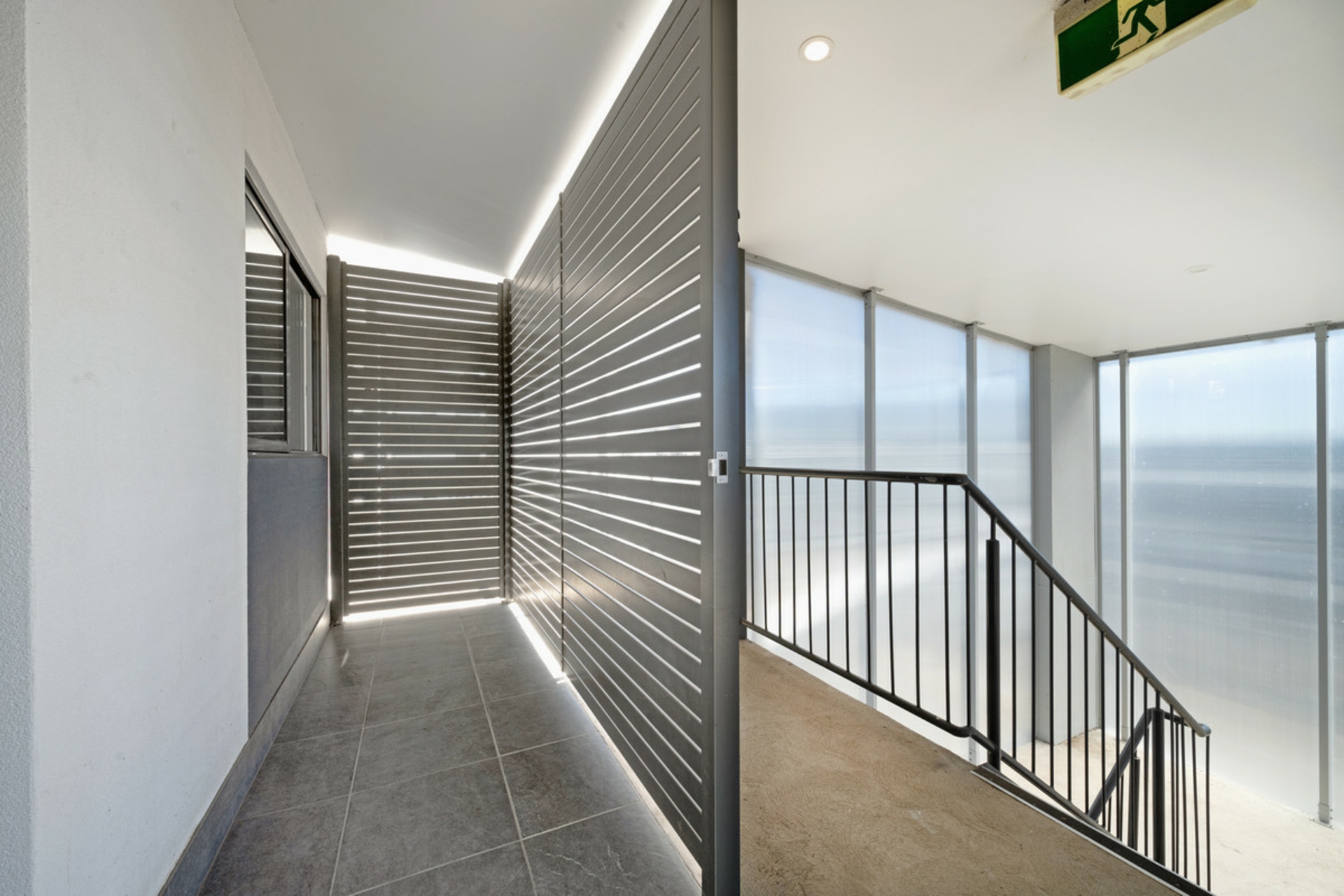 23/60 John Gorton Drive — photo 8 of 11