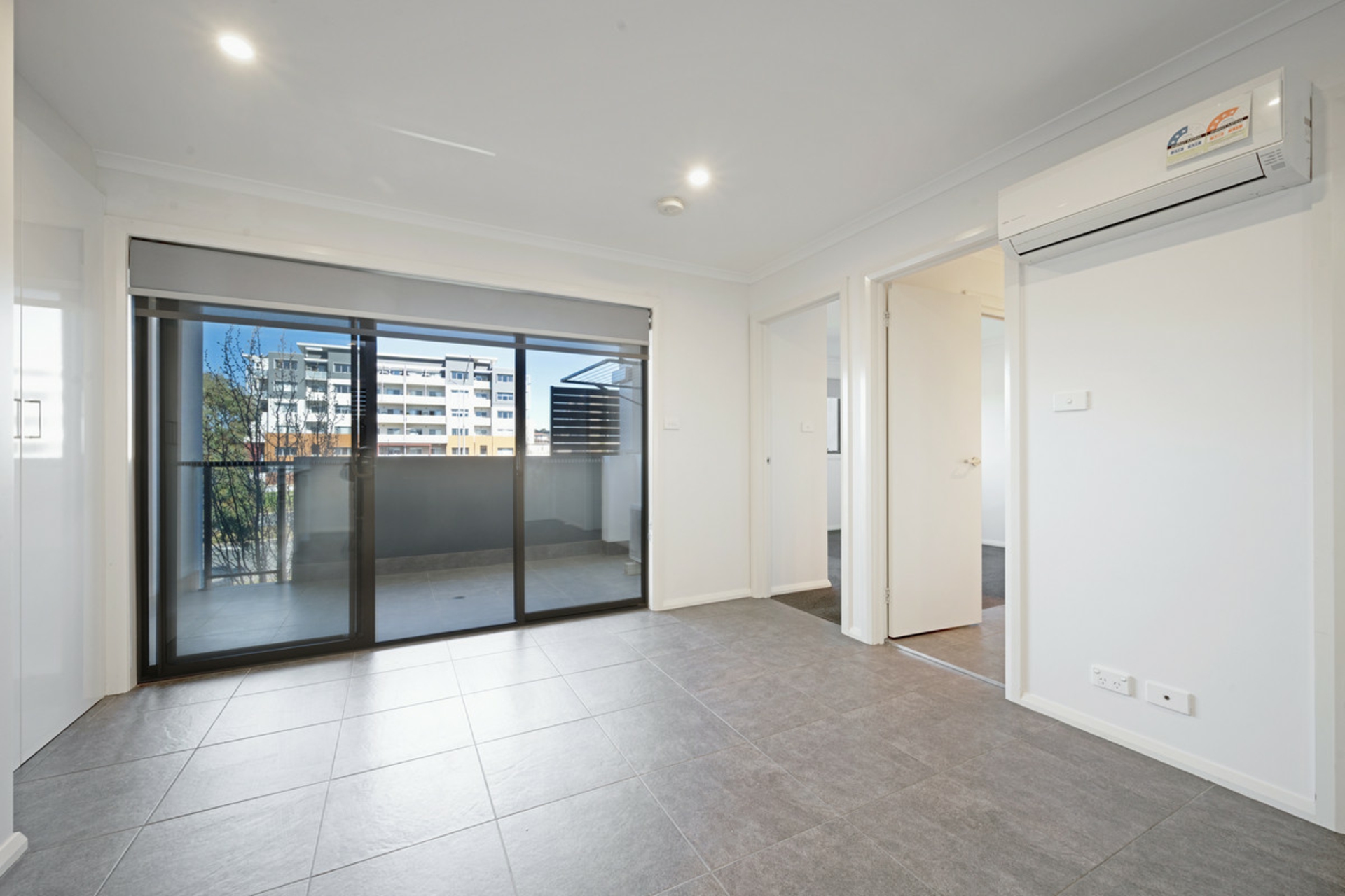 23/60 John Gorton Drive — photo 11 of 11
