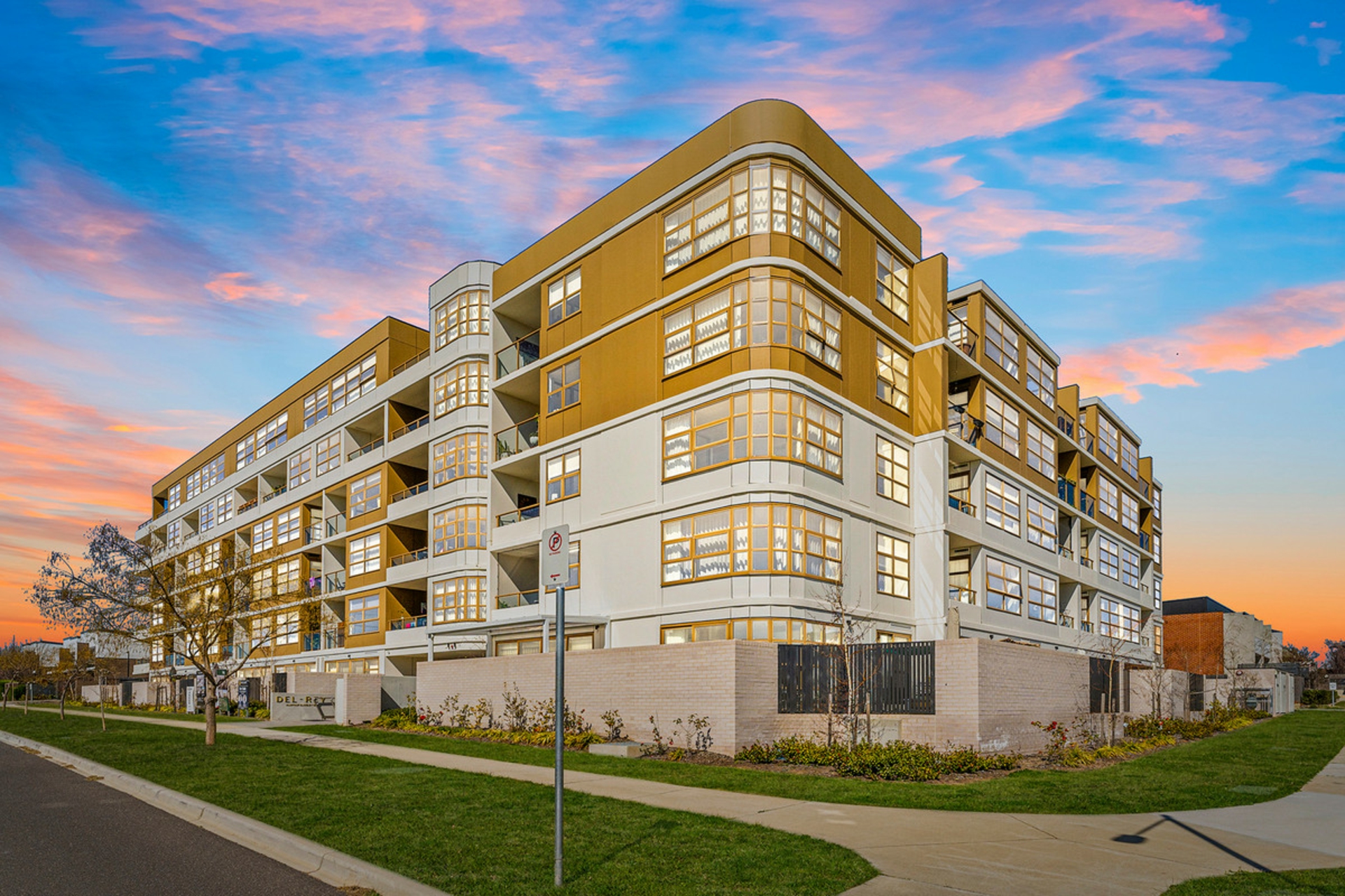 312/43 Arthur Blakeley Way — photo from LJ Hooker Woden | Weston
