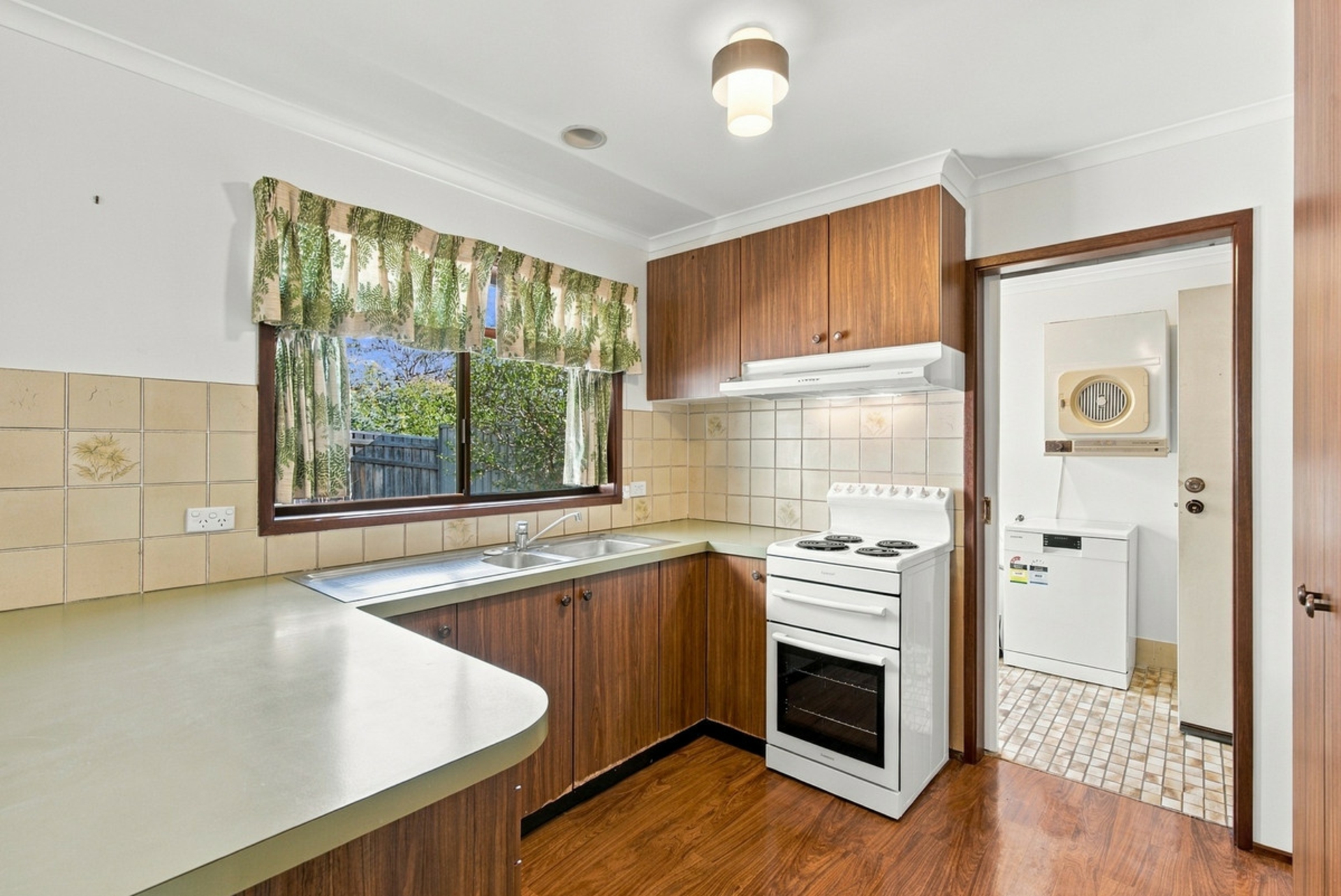 14 Dugdale Street — photo 7 of 19