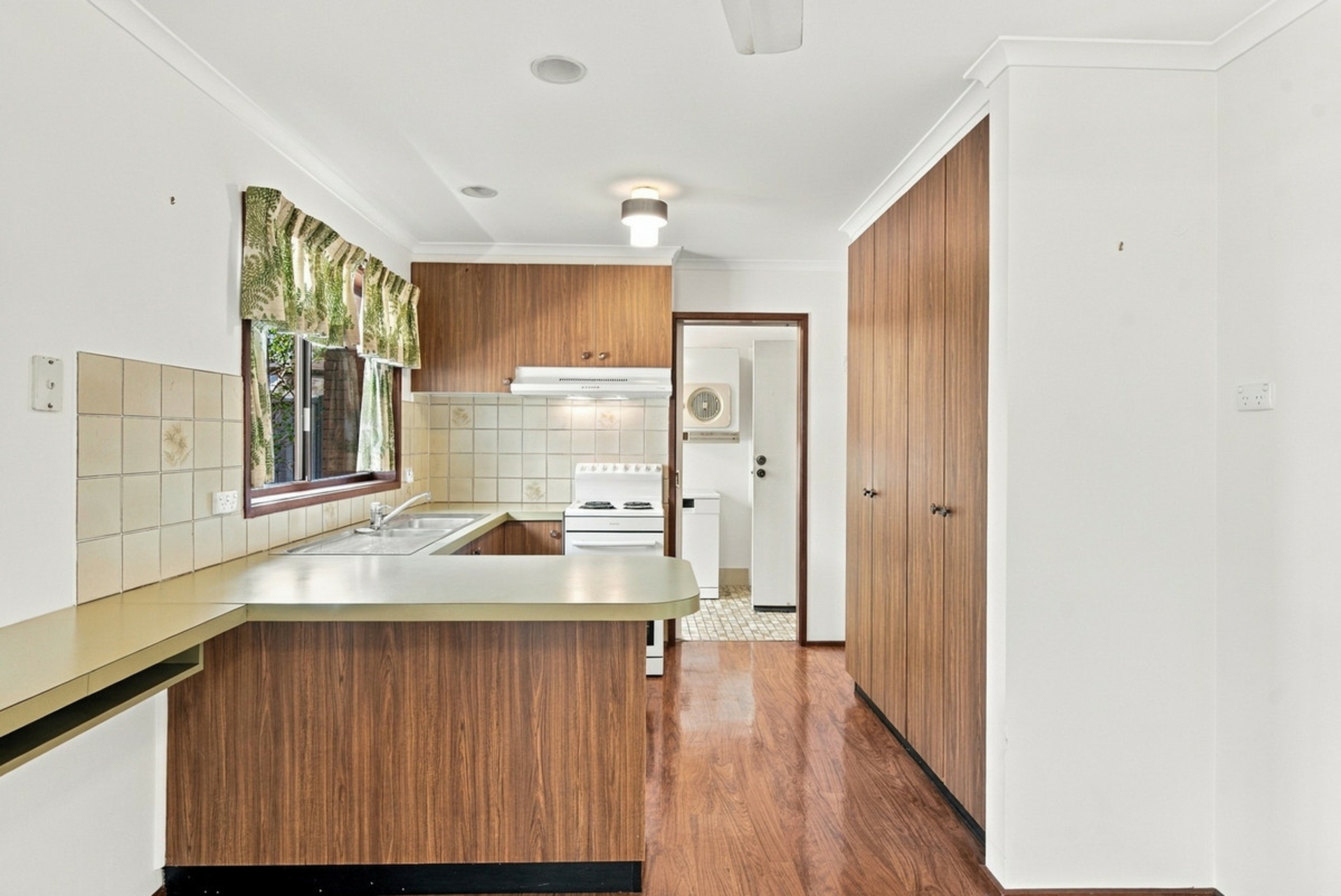 14 Dugdale Street — photo 8 of 19
