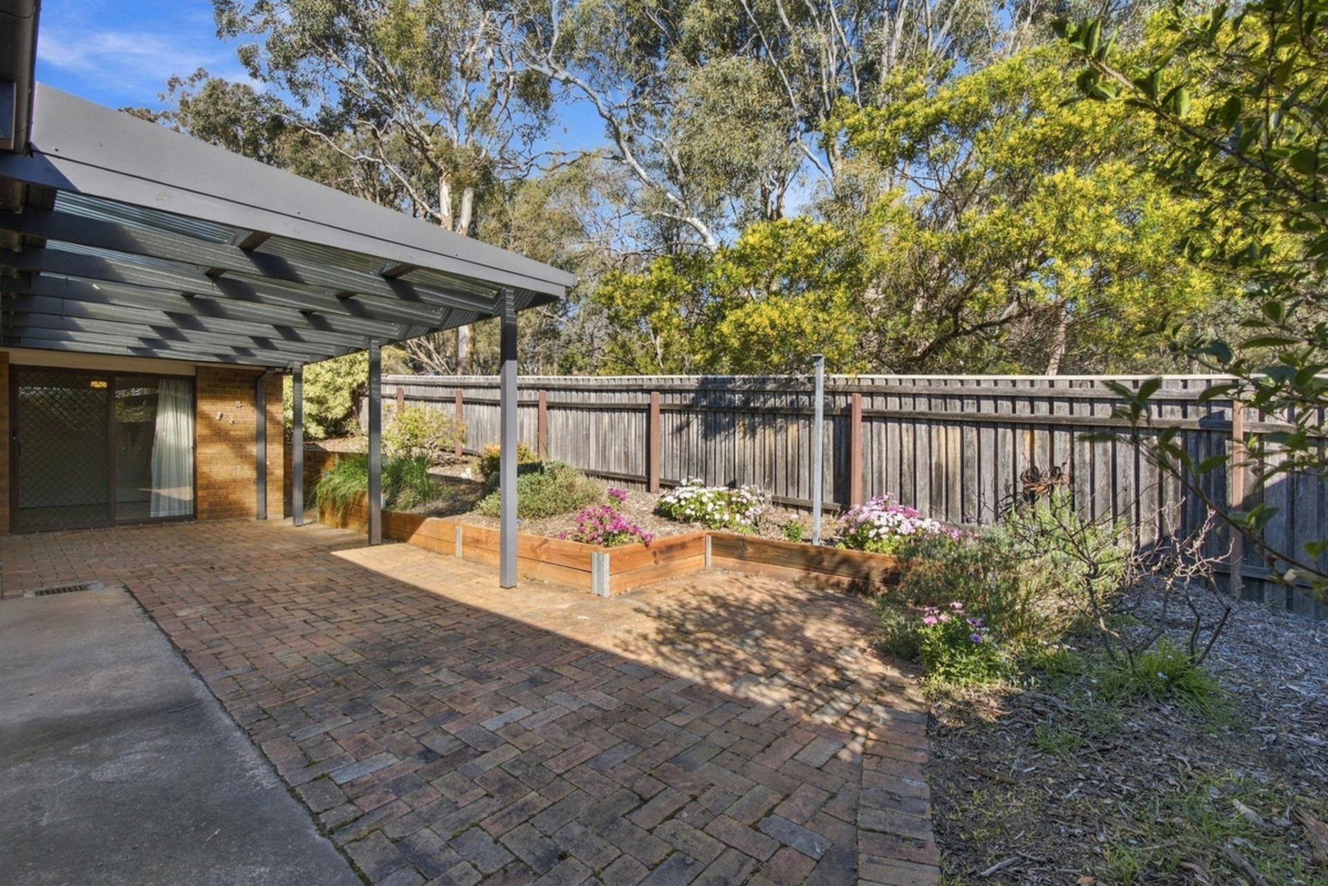 14 Dugdale Street — photo 17 of 19