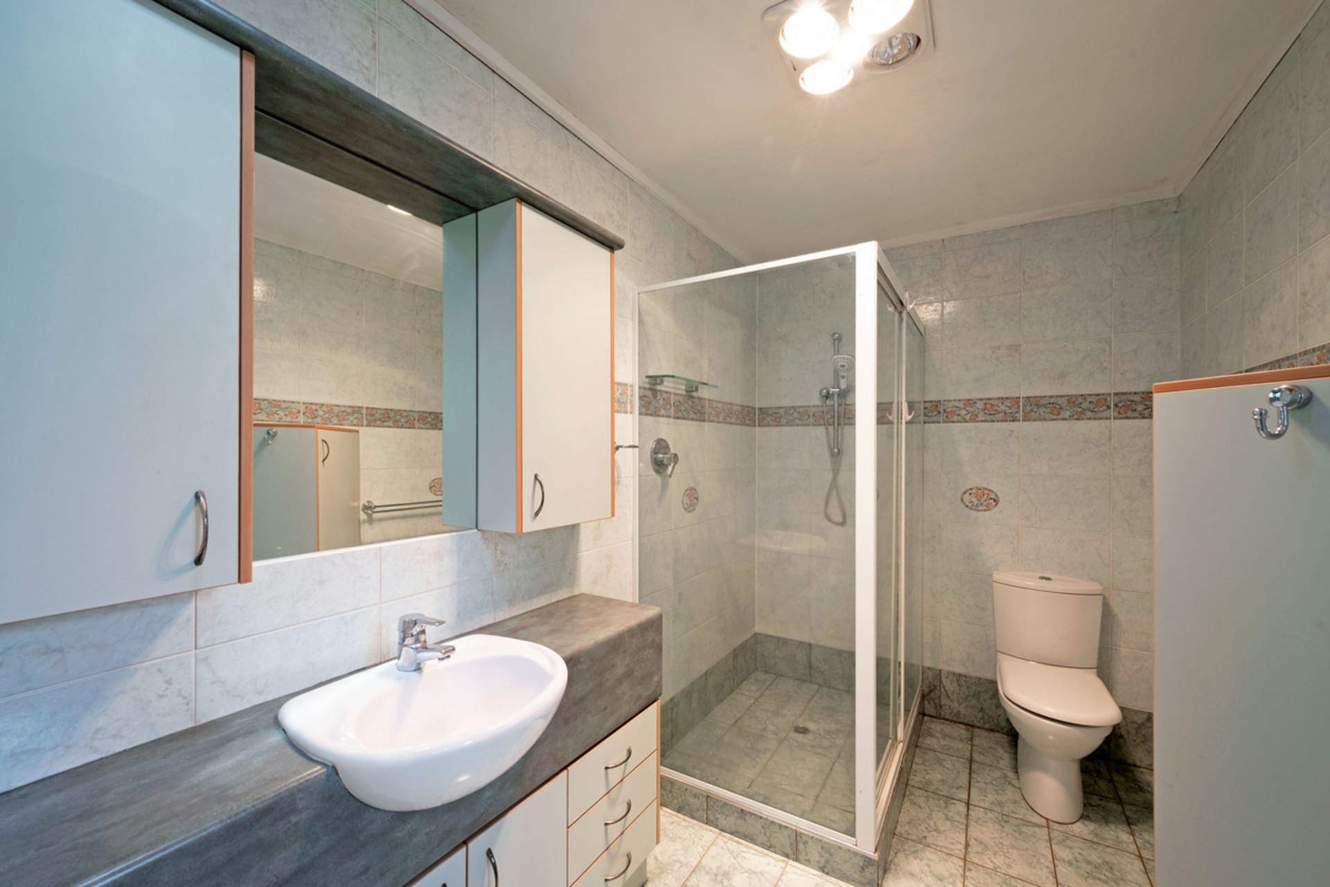 35 Burdekin Street — photo 10 of 15