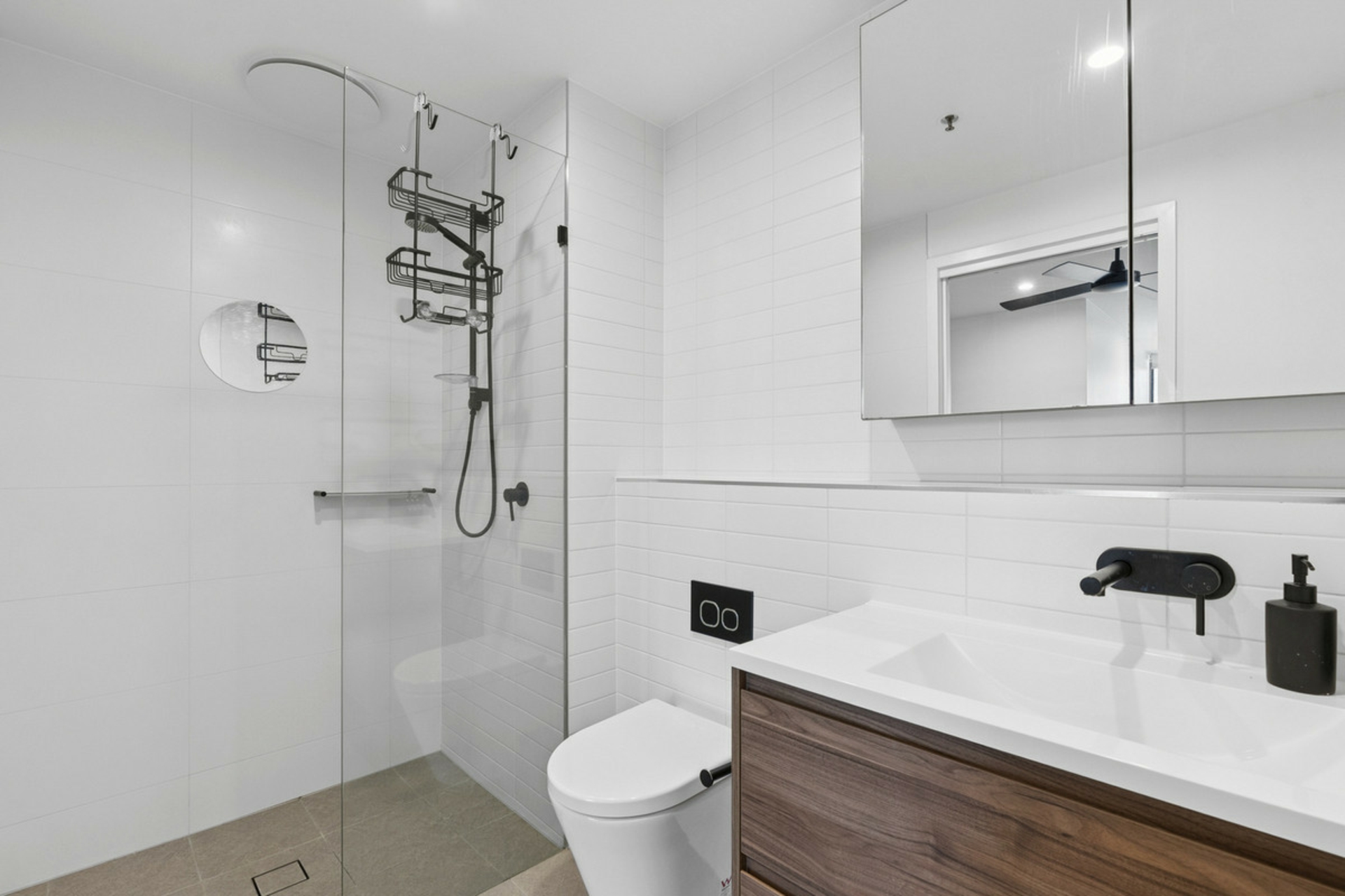 709/15 Bowes Street — photo 8 of 22