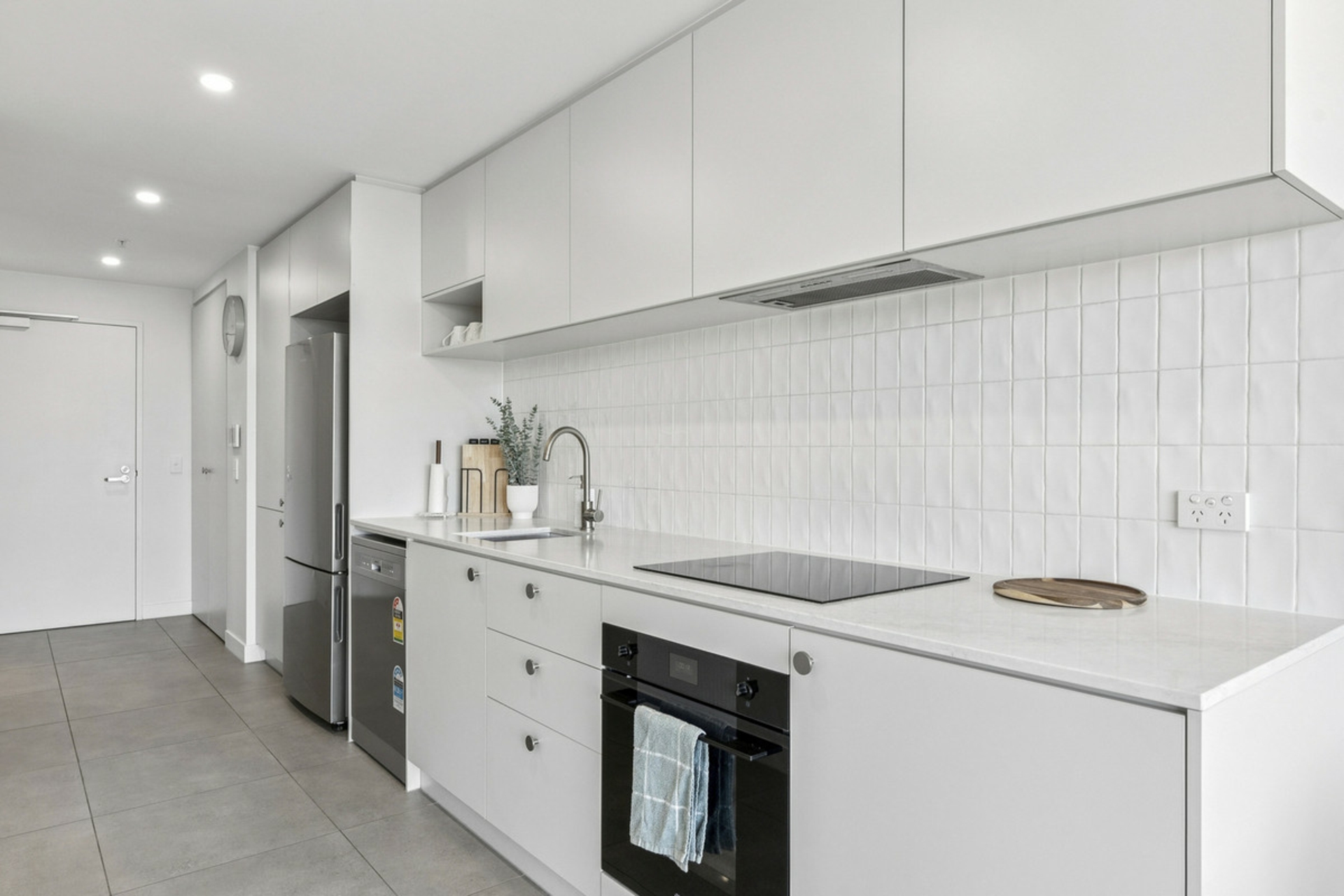 1110/2 Furzer Street — photo 3 of 30