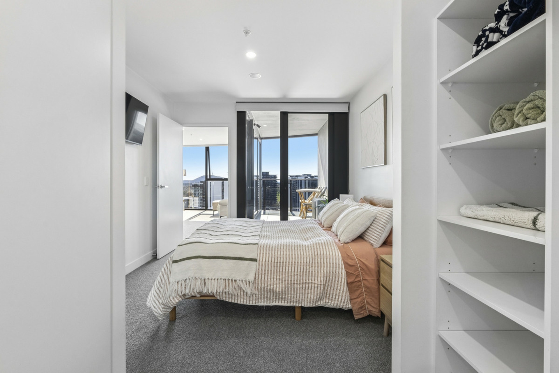 1110/2 Furzer Street — photo 10 of 30