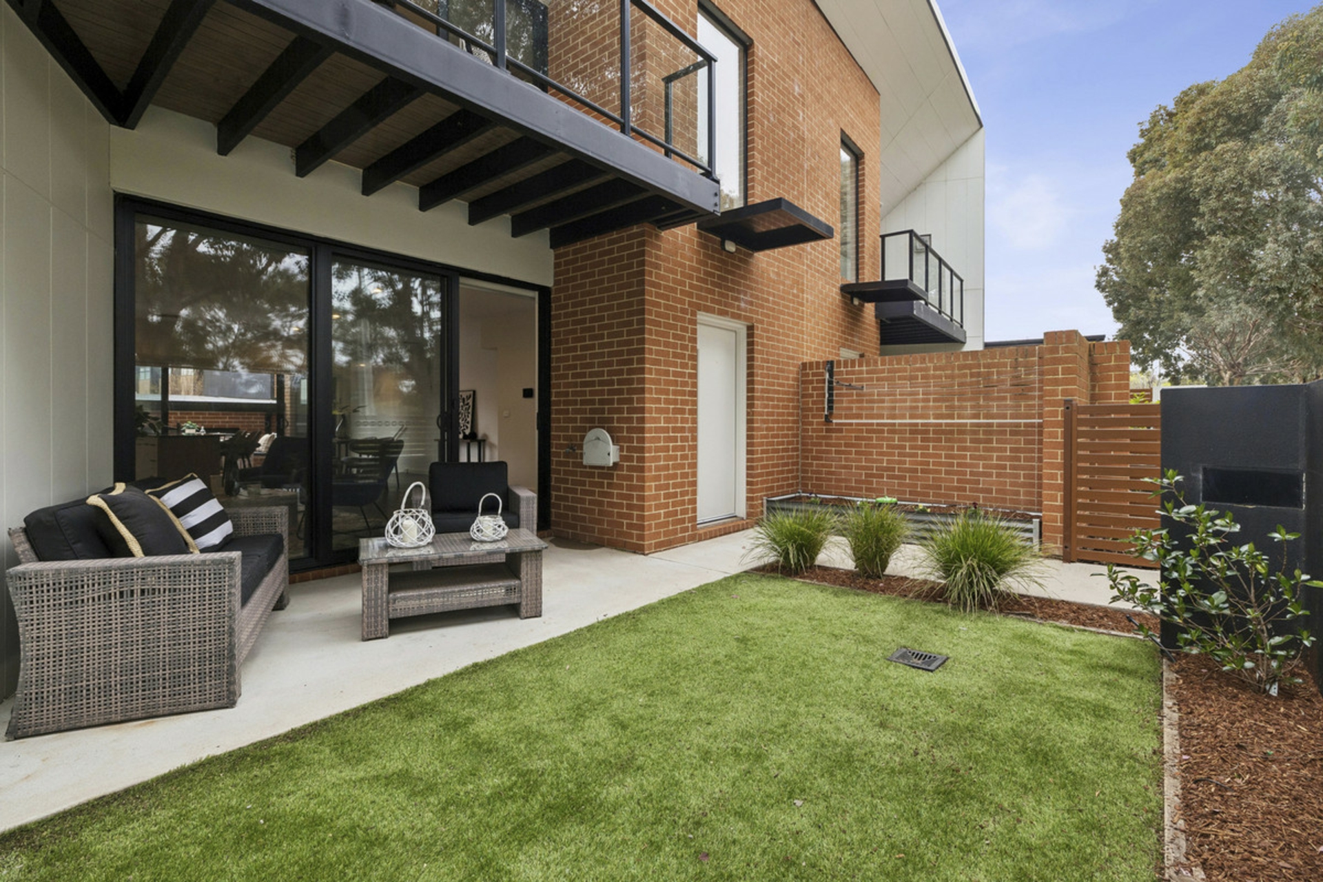 31/1 Rowland Rees Crescent — photo from LJ Hooker Woden | Weston