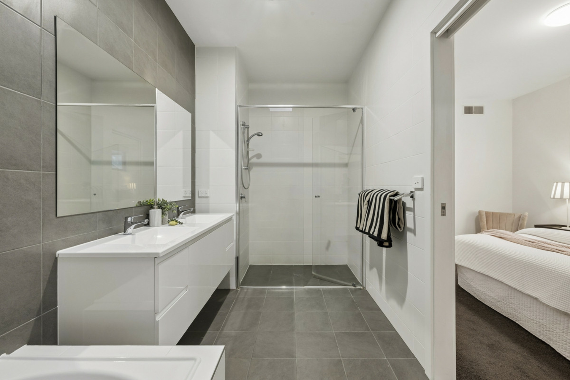 31/1 Rowland Rees Crescent — photo 18 of 30