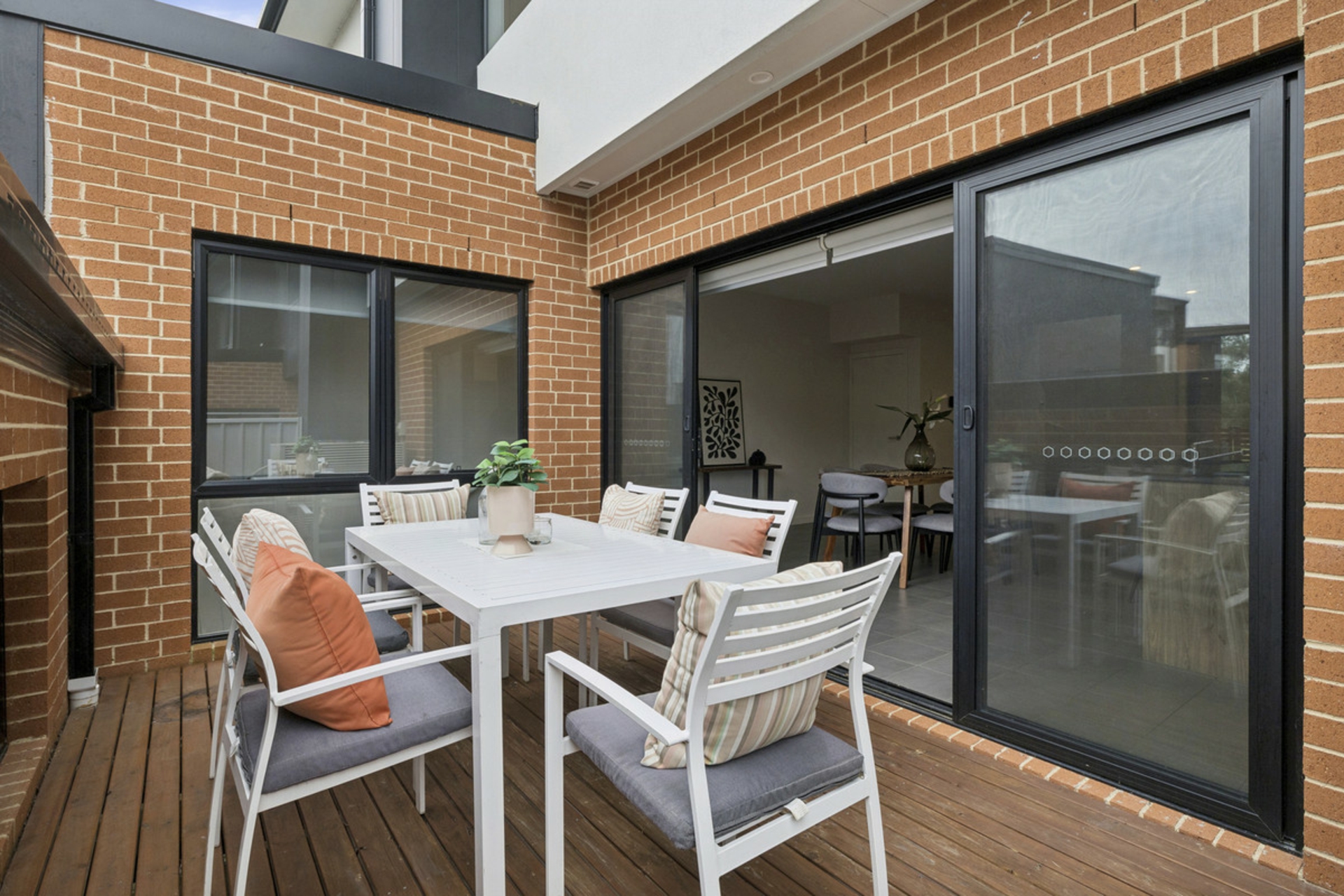 31/1 Rowland Rees Crescent — photo 29 of 30
