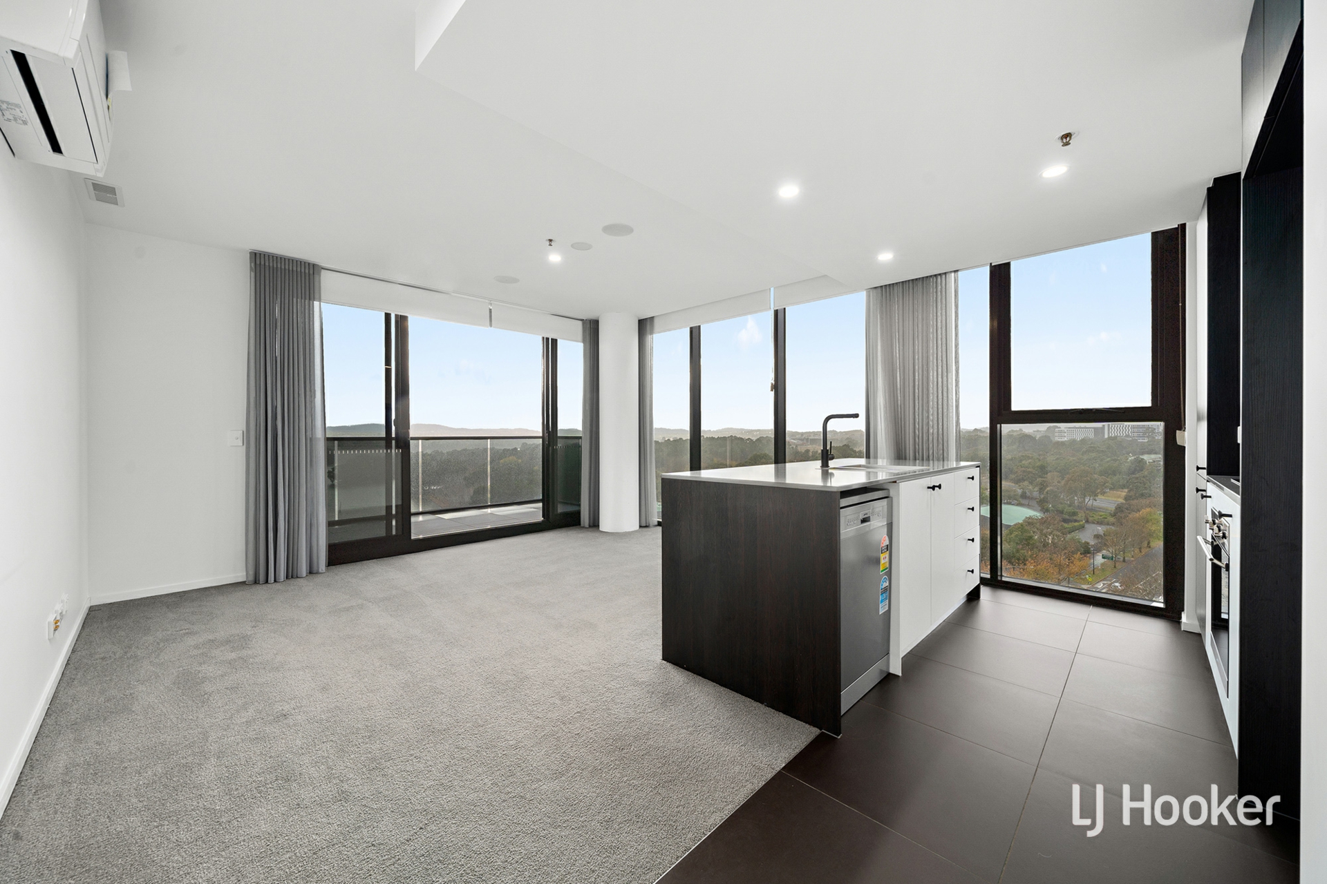 911/4 Grazier Lane, BELCONNEN