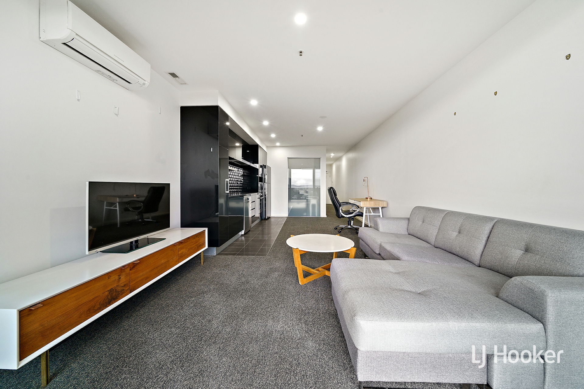 2114/120 Eastern Valley Way, BELCONNEN