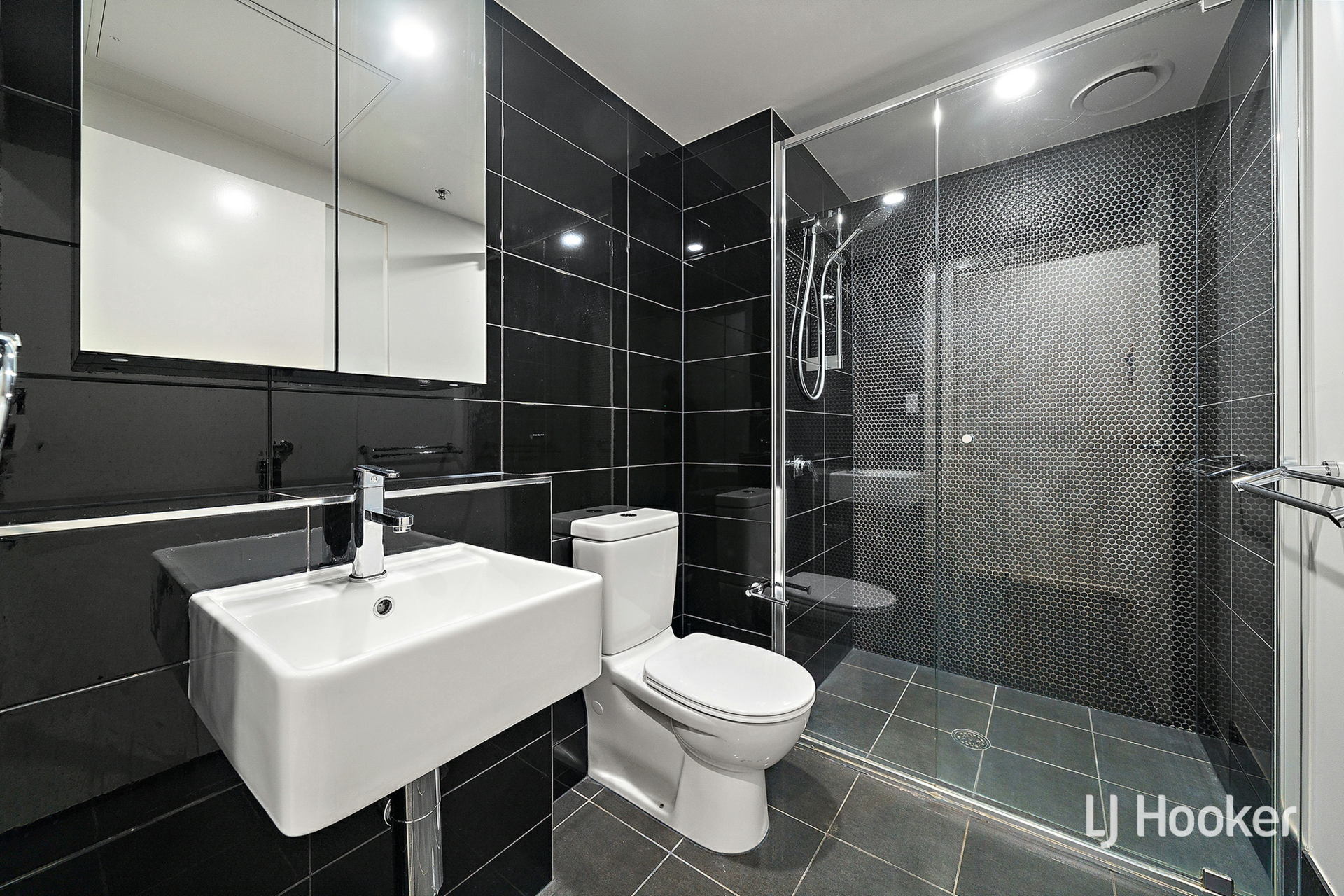 2114/120 Eastern Valley Way, BELCONNEN