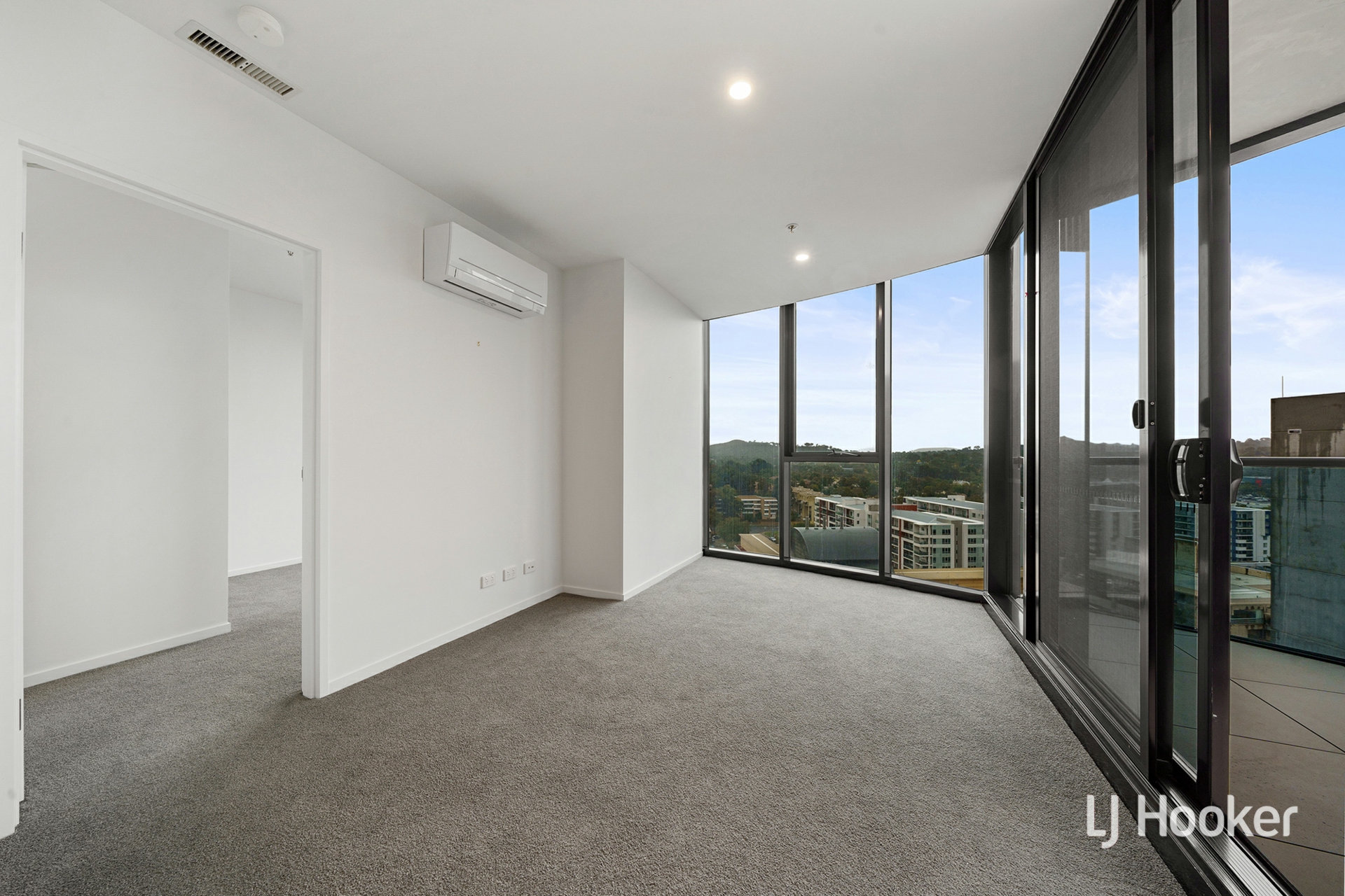 1313/3 Grazier Lane, BELCONNEN