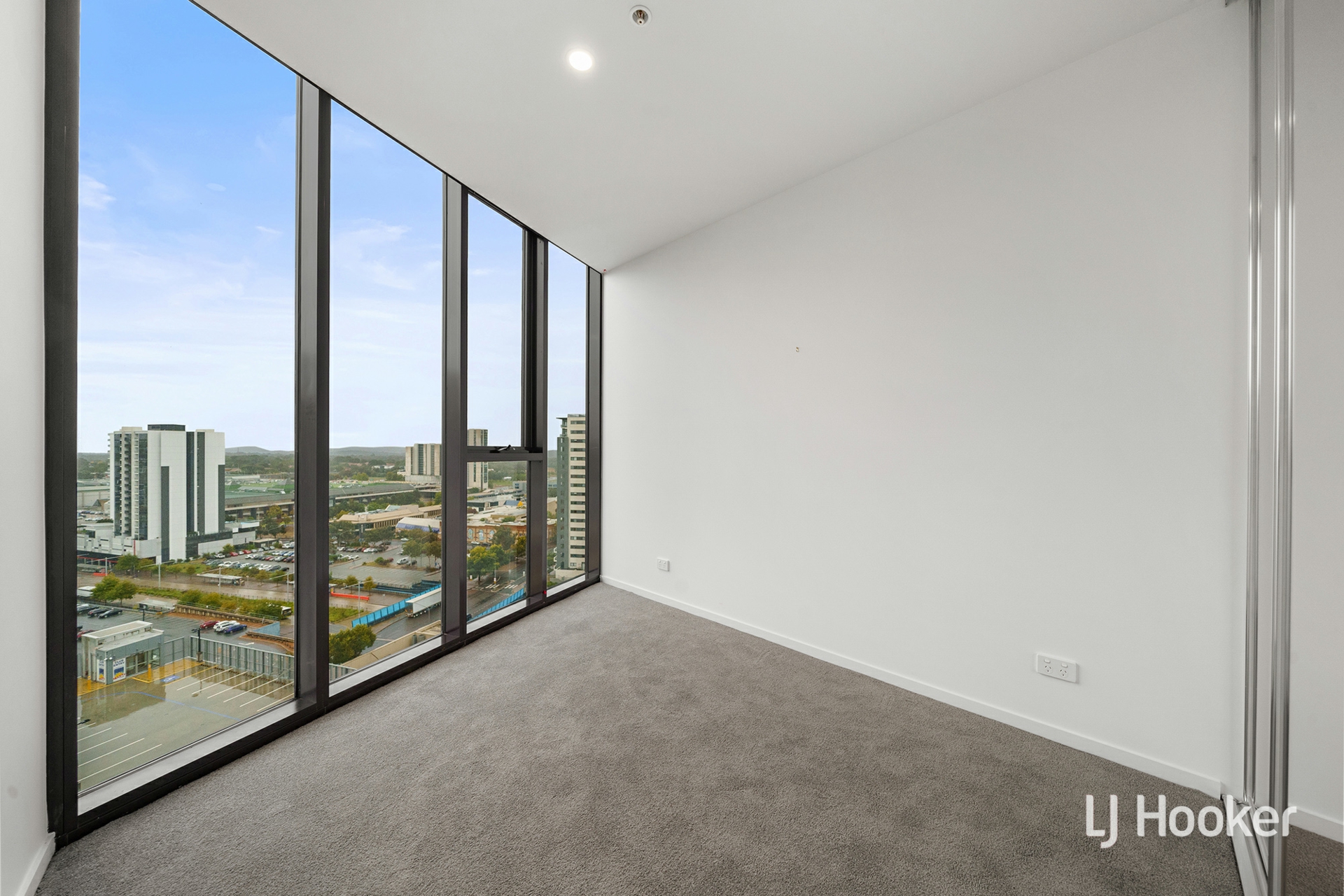 1313/3 Grazier Lane, BELCONNEN