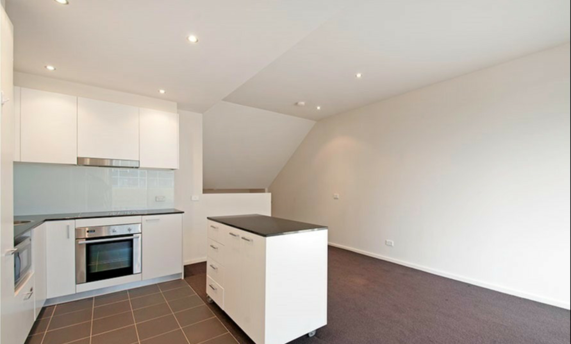 42/3 Gordon Street — photo 2 of 6
