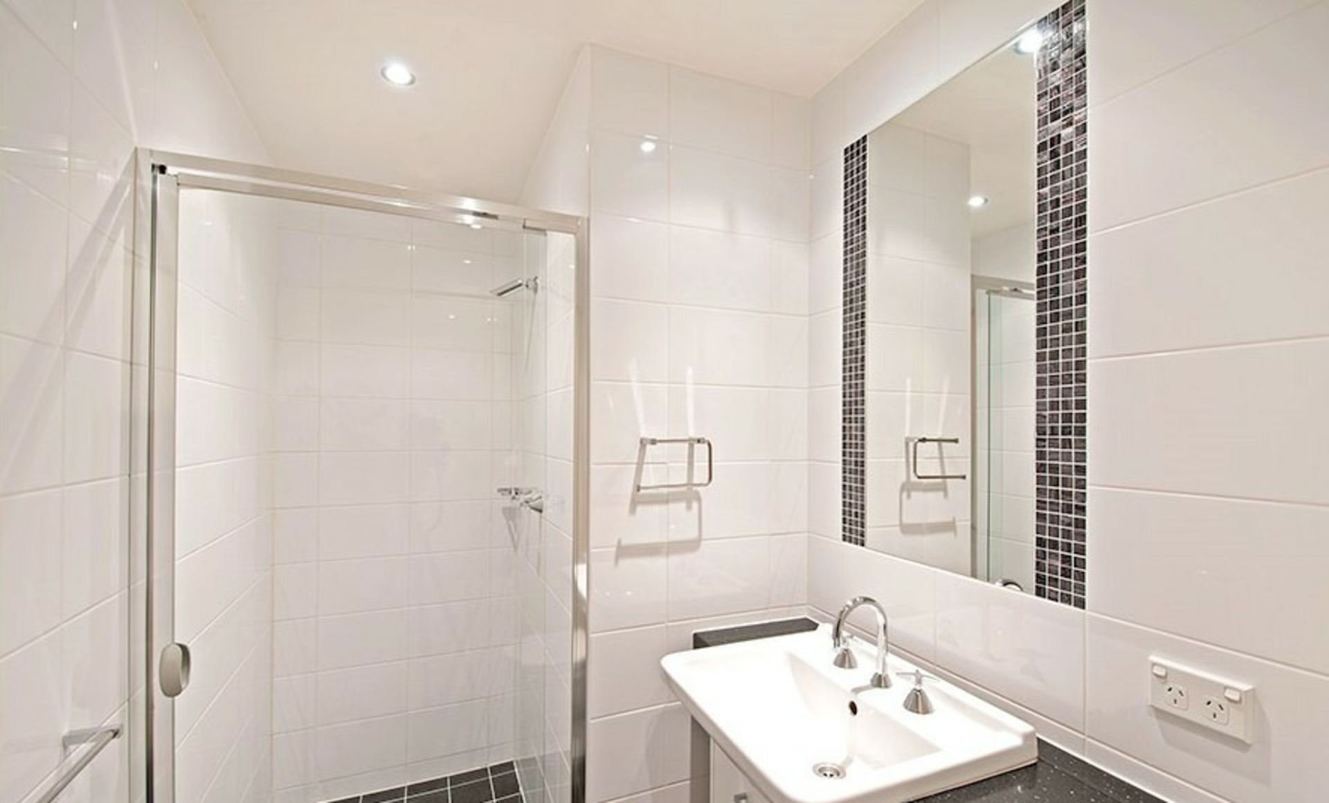 42/3 Gordon Street — photo 4 of 6