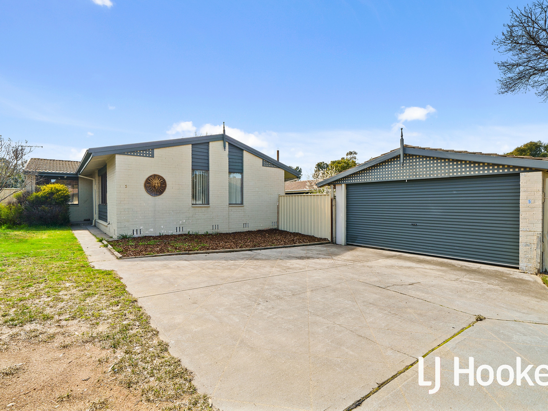 5 Weaver Place Charnwood ACT