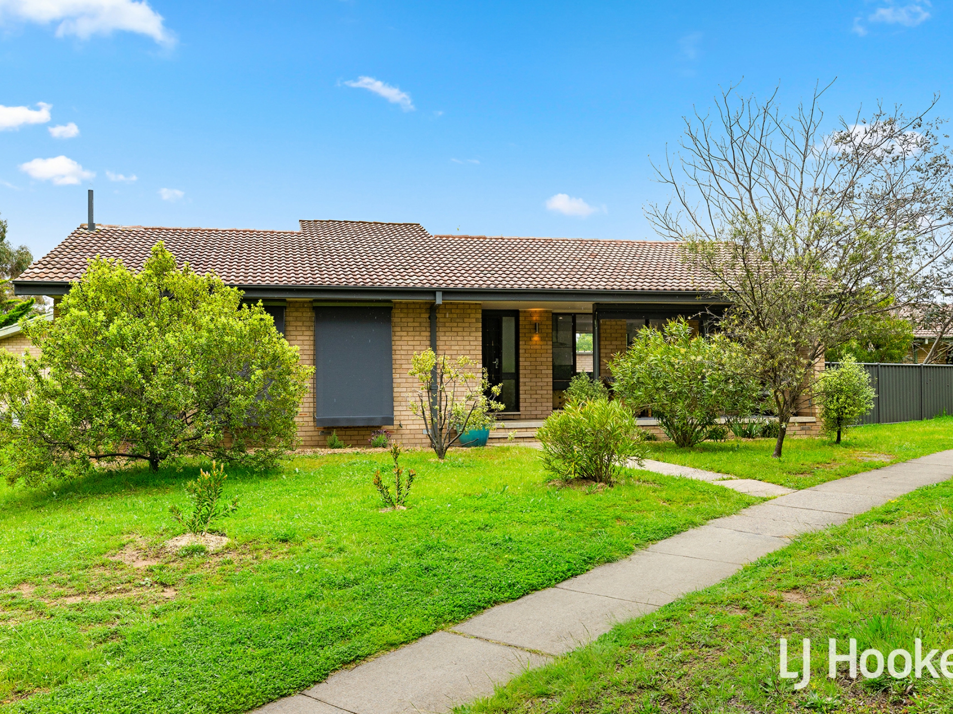 2/35 Lochbuy Street Macquarie ACT