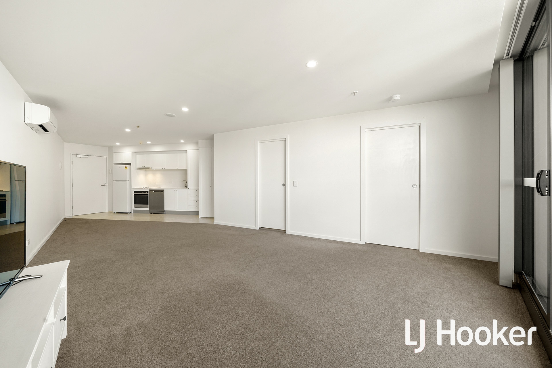 215/1 Anthony Rolfe Avenue, GUNGAHLIN