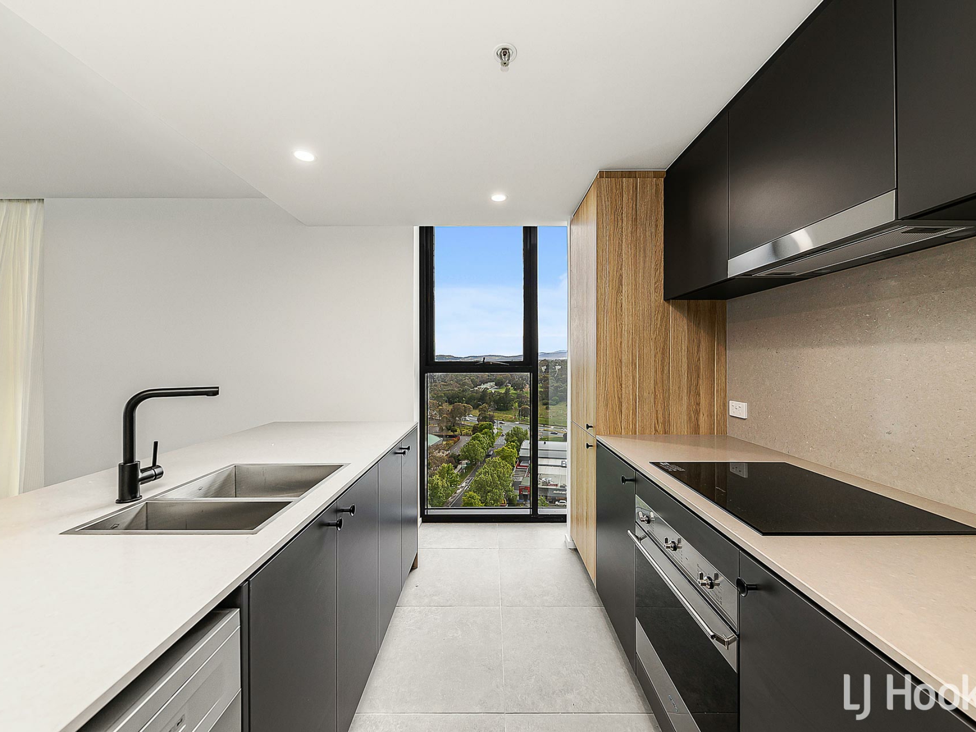 1406/4 Grazier Lane, BELCONNEN