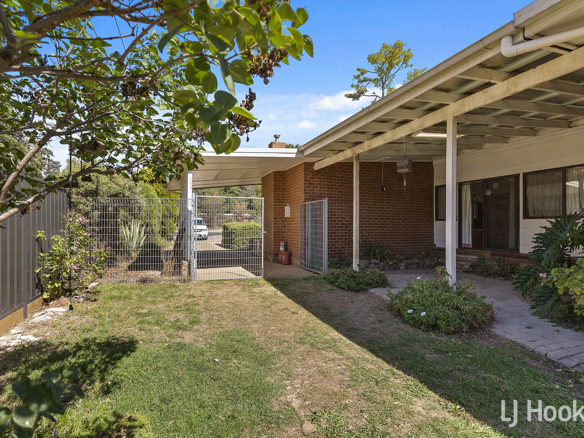 37 Majura Avenue, DICKSON
