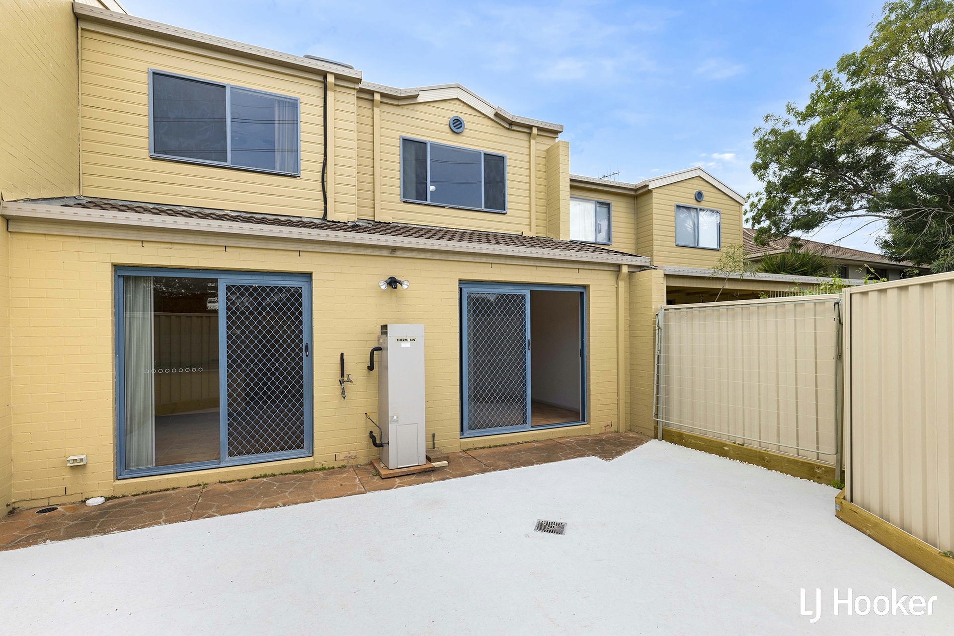6/2 Dines Place, Bruce