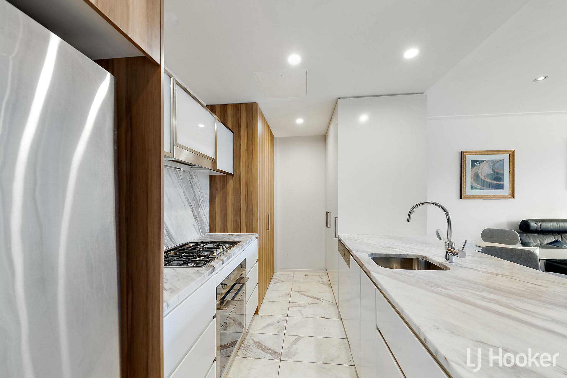 124/15 Coranderrk Street — photo 2 of 14