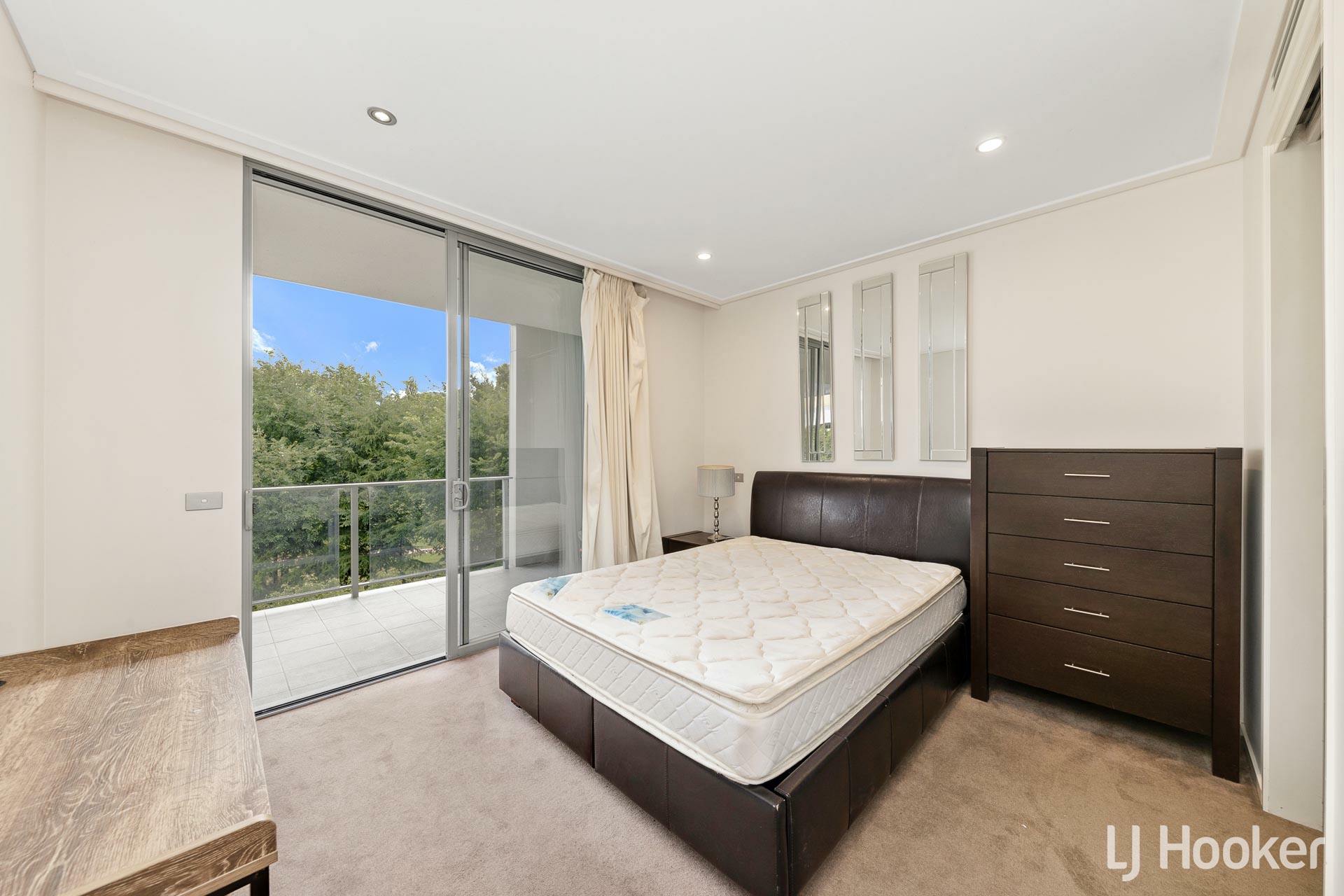124/15 Coranderrk Street — photo 5 of 14