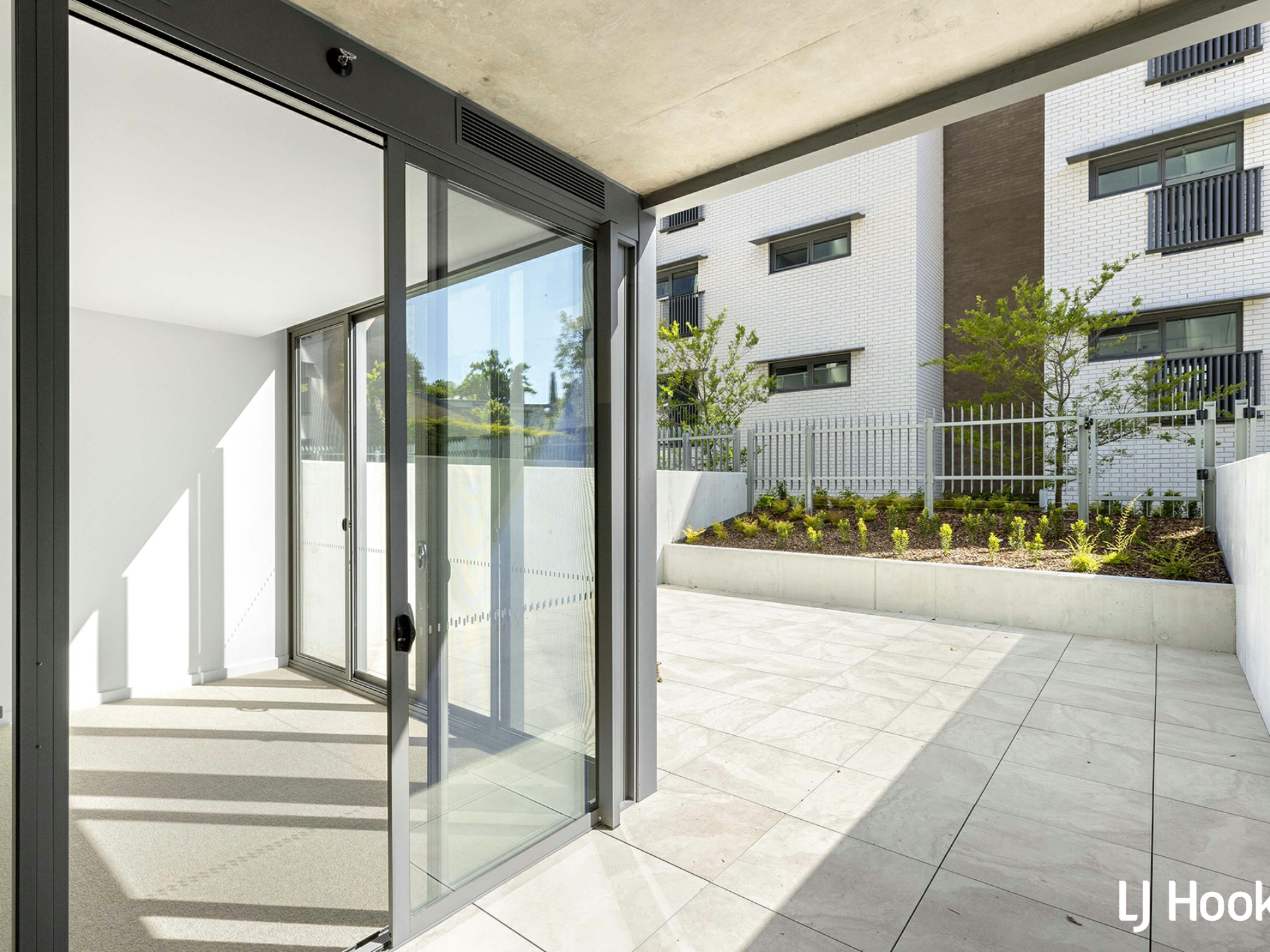 6/71 Constitution Avenue, CAMPBELL