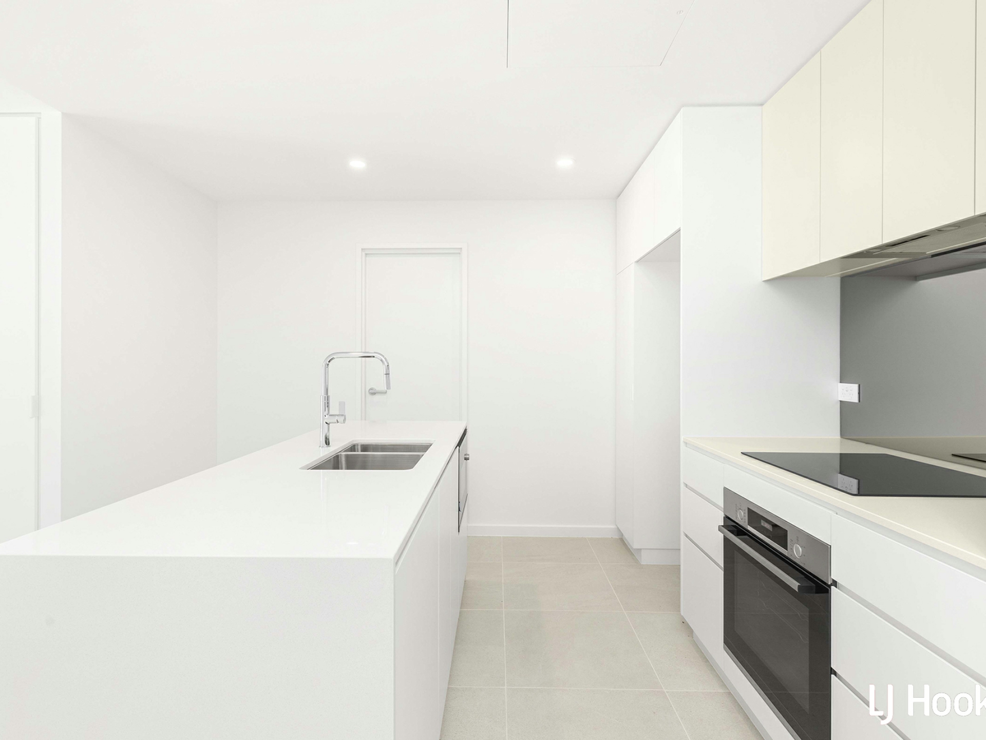 6/71 Constitution Avenue, CAMPBELL