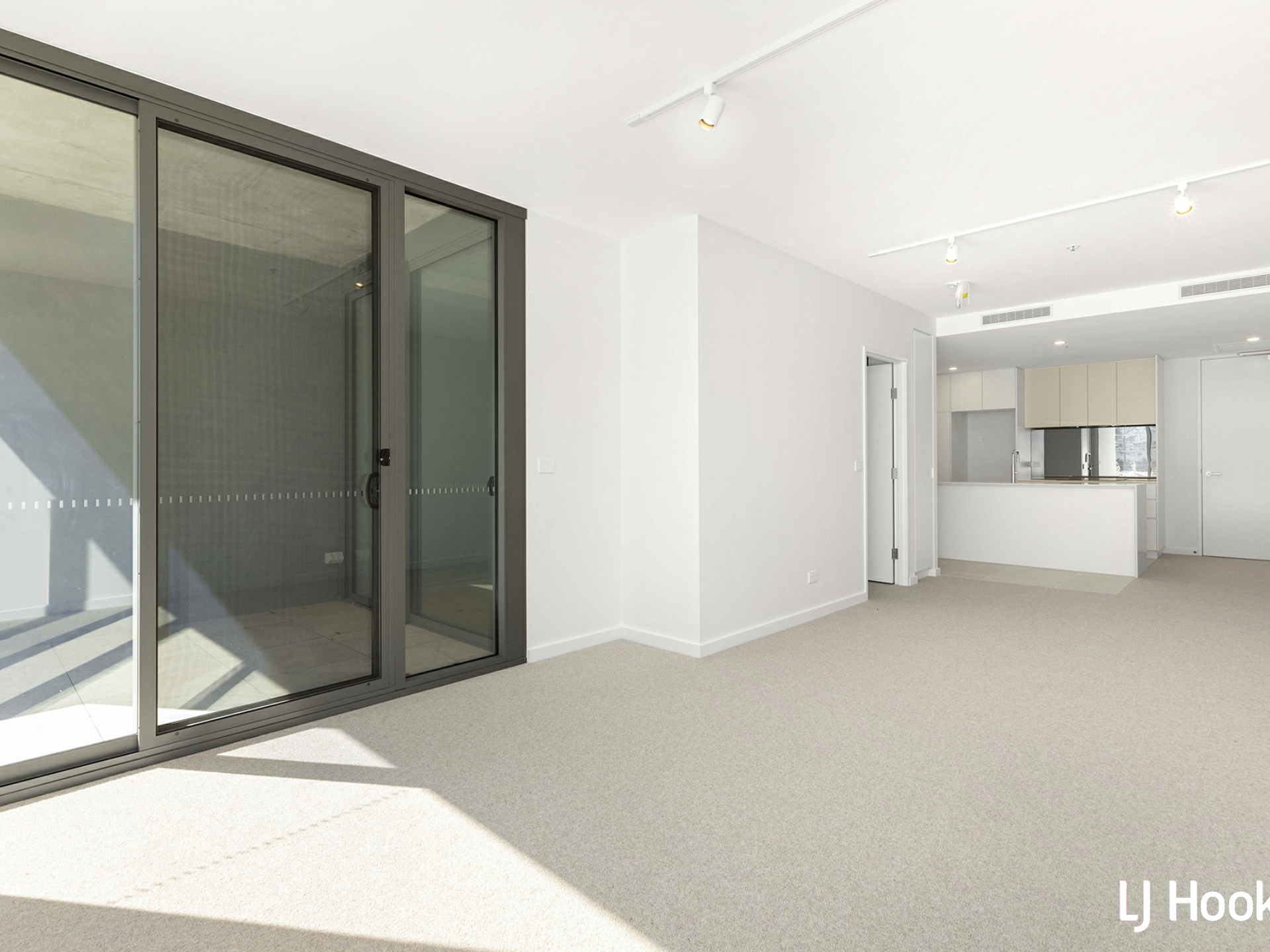 6/71 Constitution Avenue, CAMPBELL