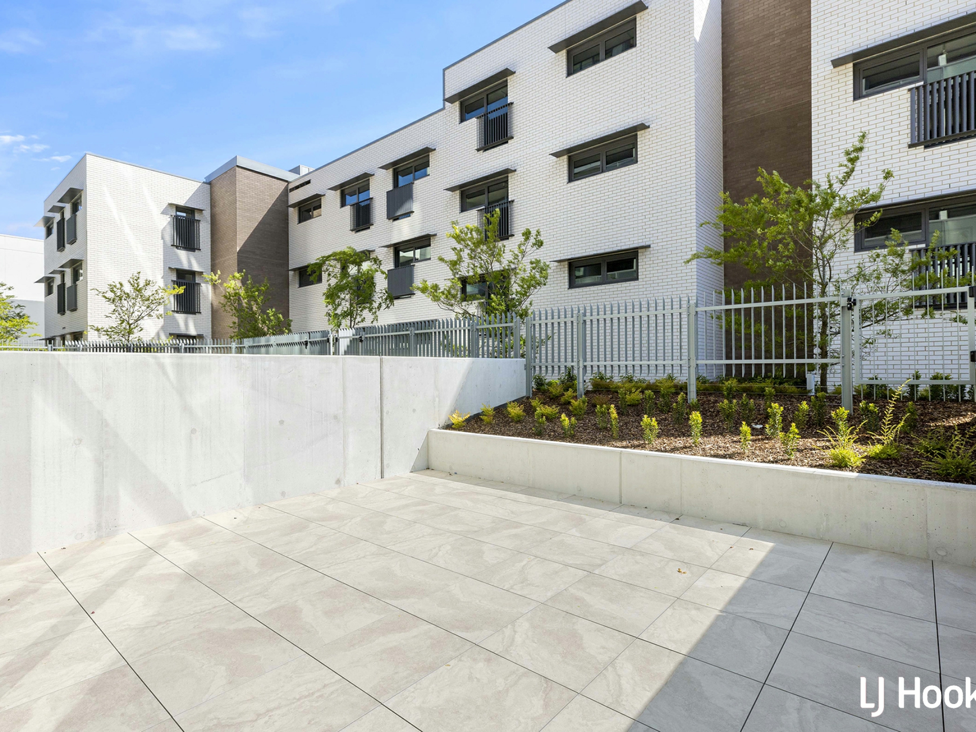 6/71 Constitution Avenue, CAMPBELL