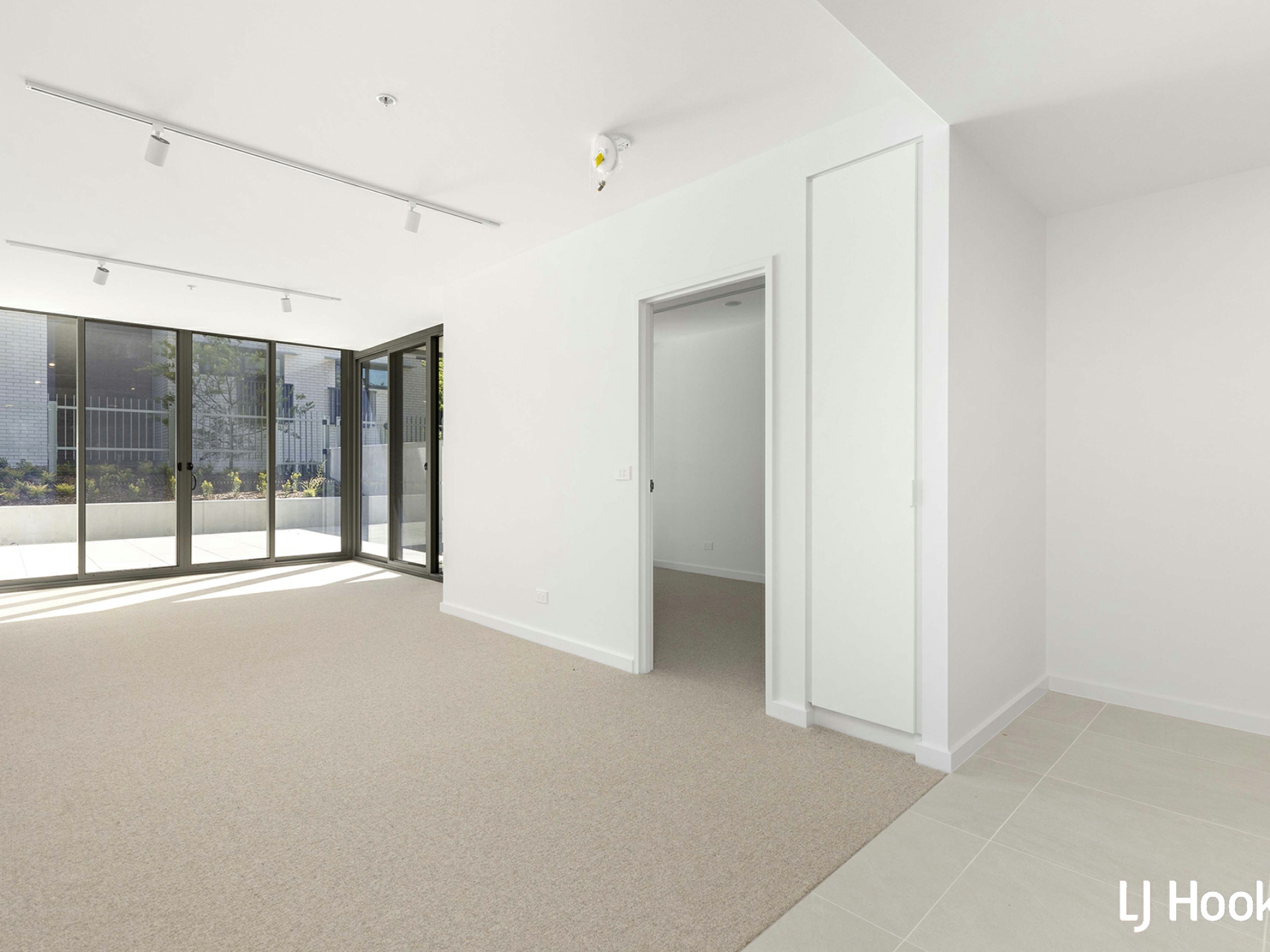 6/71 Constitution Avenue, CAMPBELL