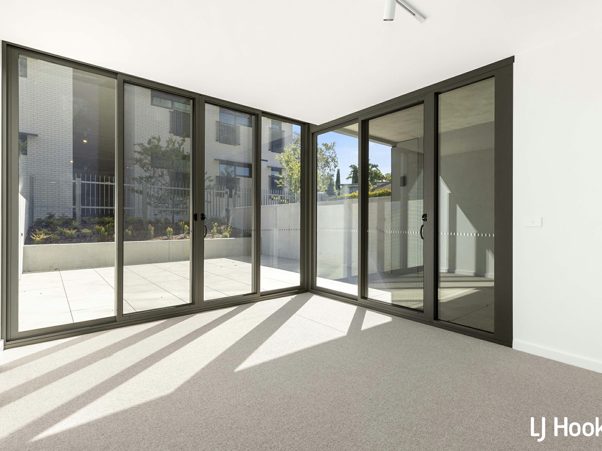 6/71 Constitution Avenue, CAMPBELL