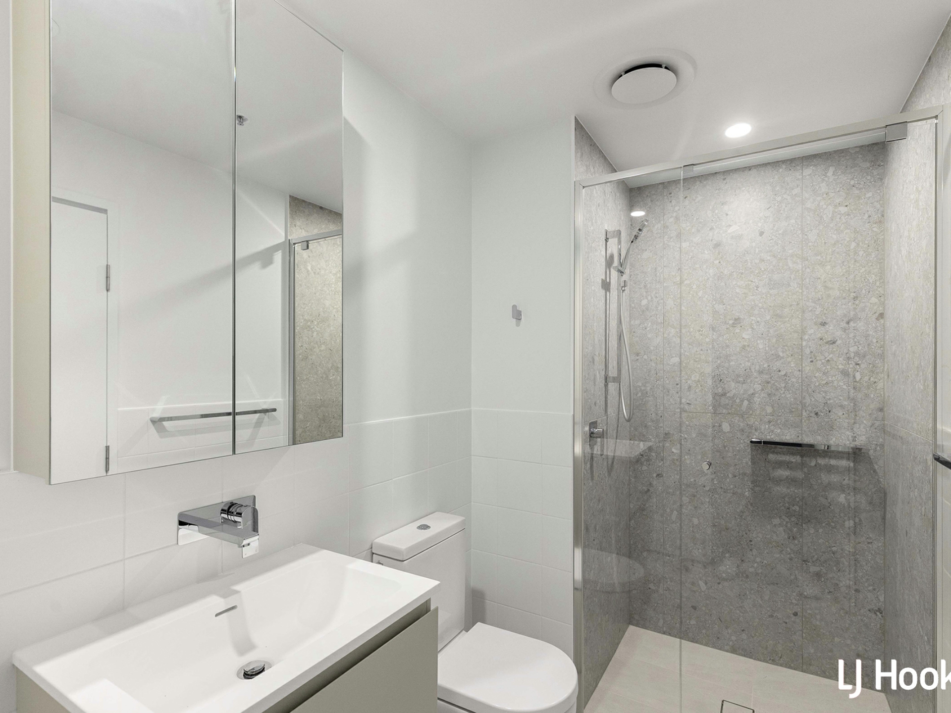 6/71 Constitution Avenue, CAMPBELL