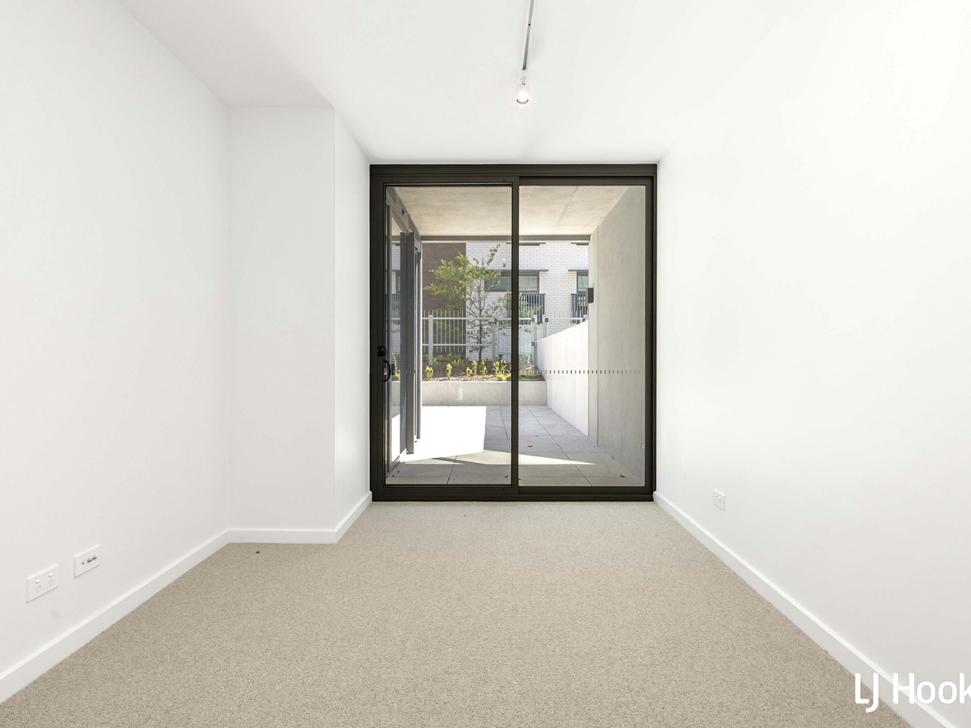 6/71 Constitution Avenue, CAMPBELL