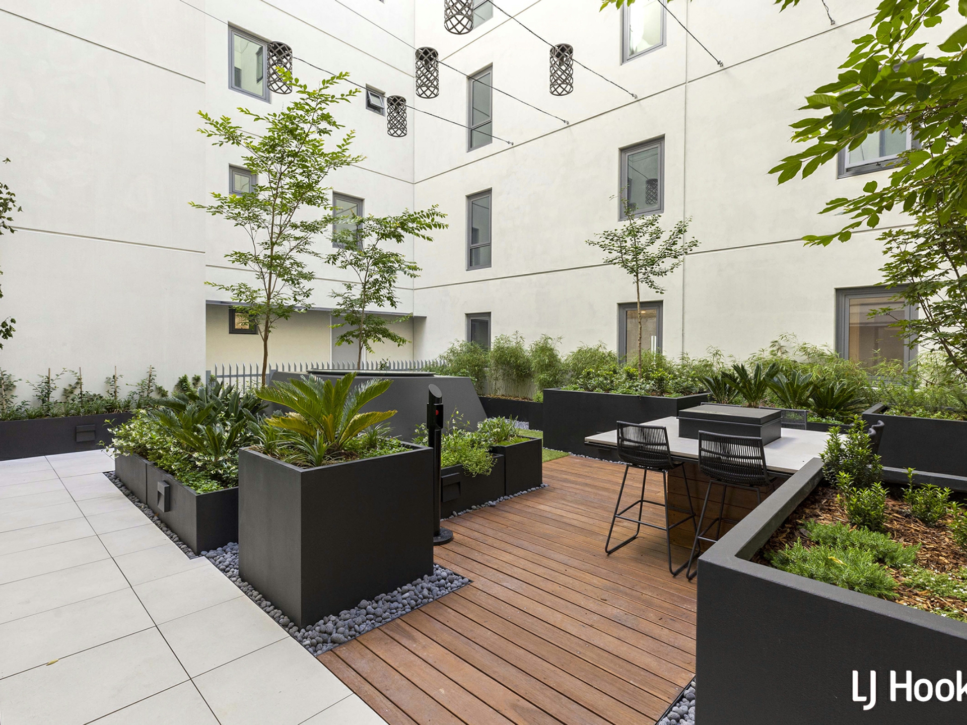 6/71 Constitution Avenue, CAMPBELL