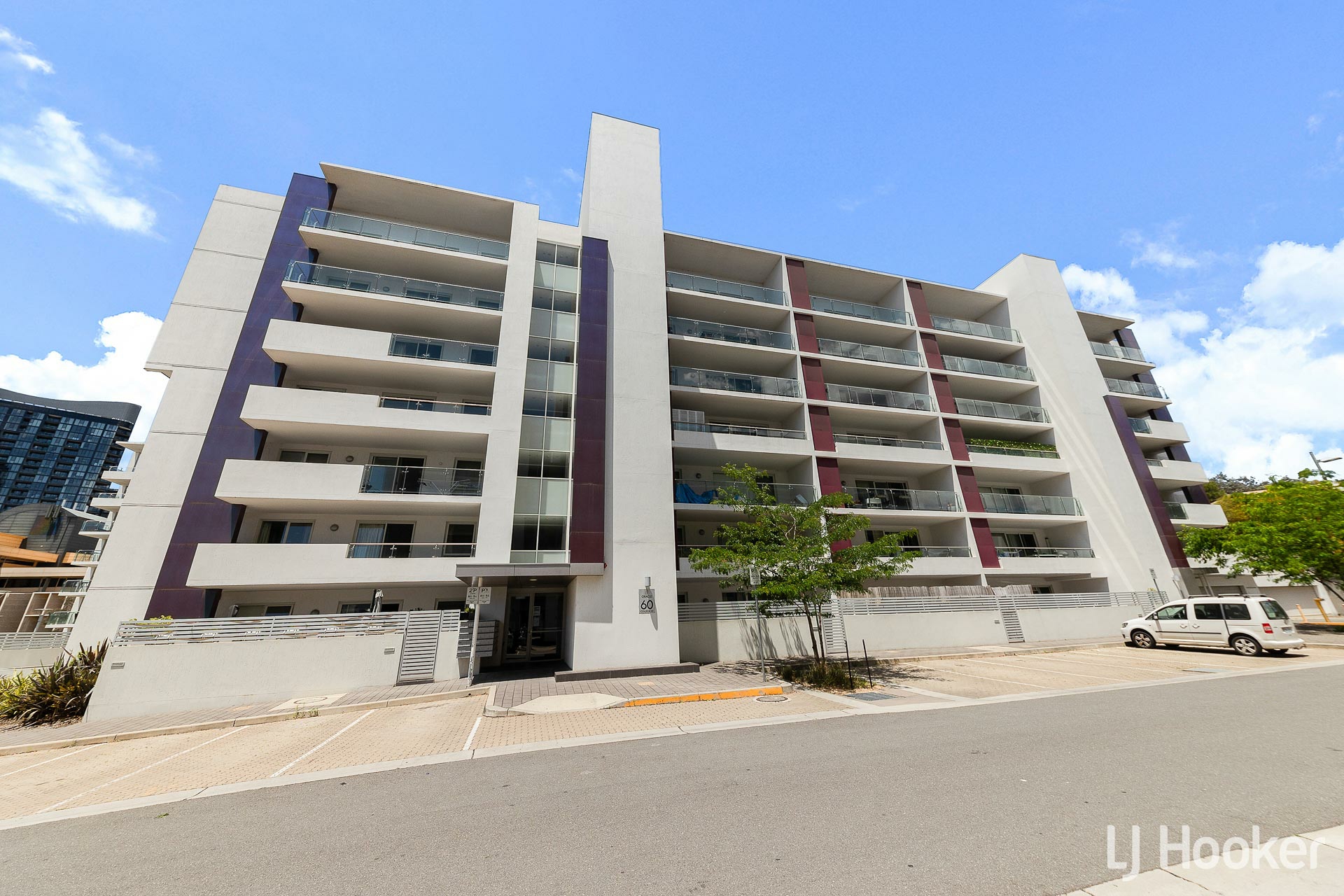 169/60 College Street — photo from LJ Hooker Belconnen