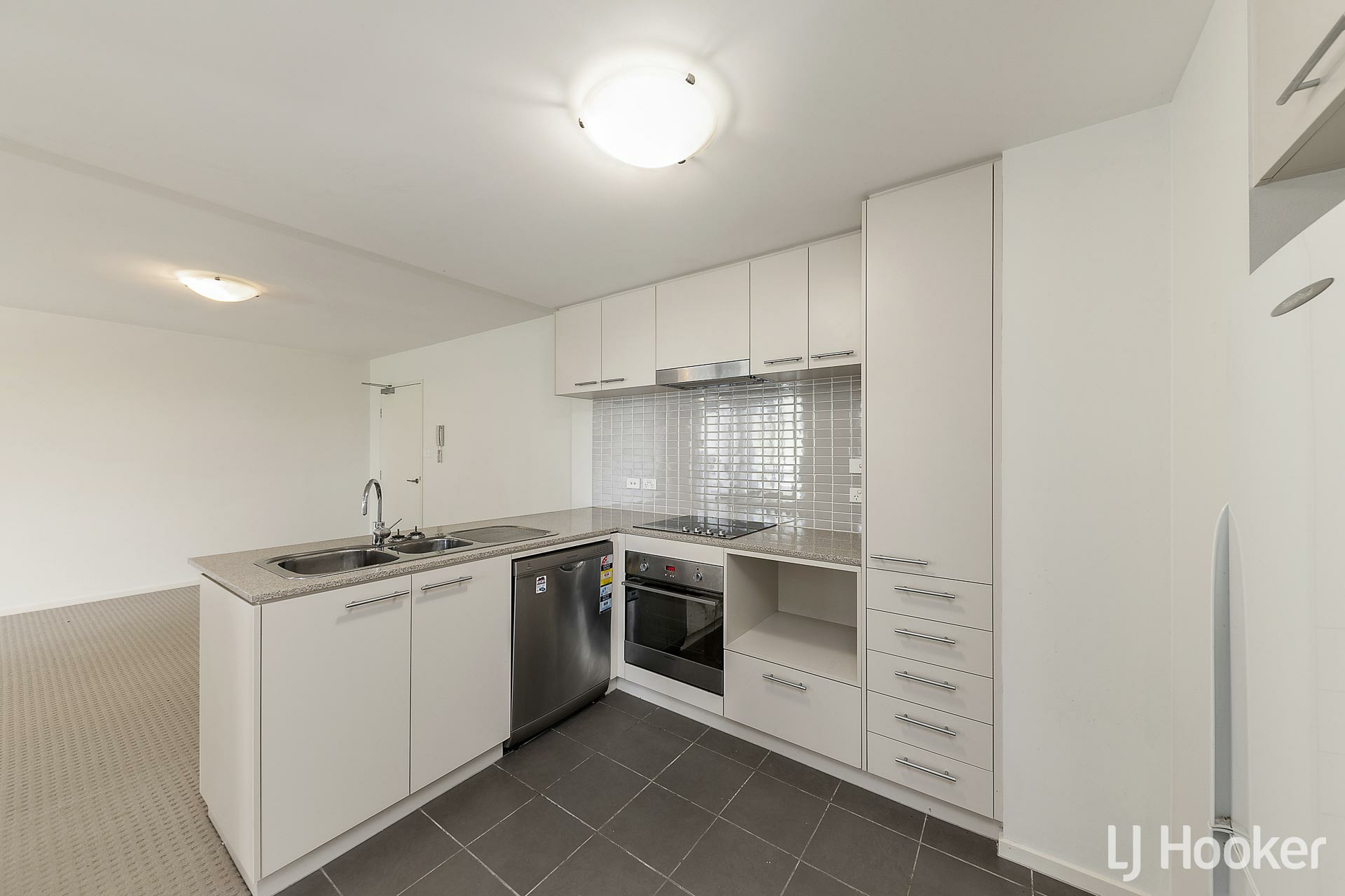 169/60 College Street Belconnen ACT - Unit for Rent - LJ Hooker