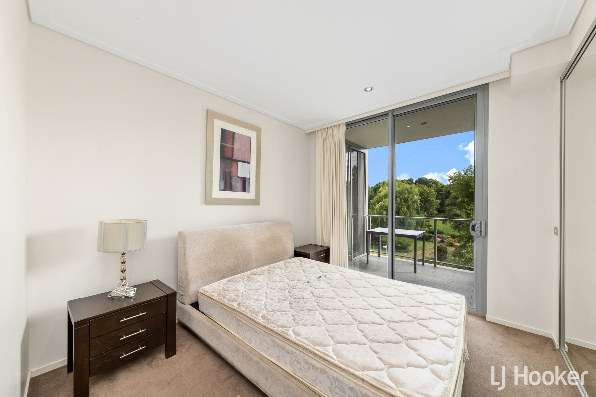 124/15 Coranderrk Street — photo 8 of 14