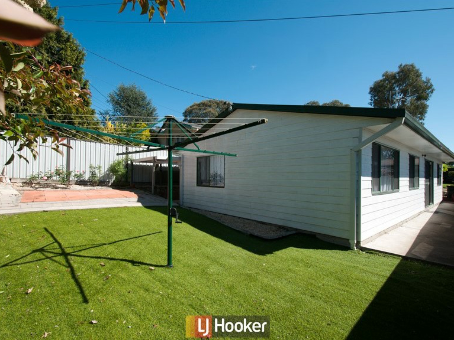 8A Cumpston Place, MACGREGOR