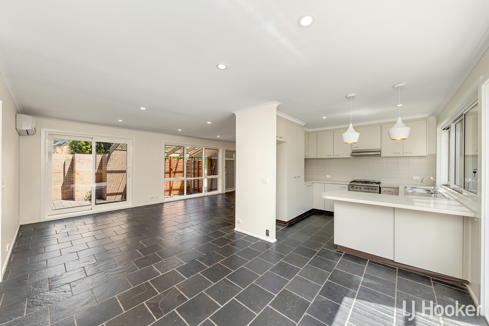 3 Summerville Crescent, FLOREY