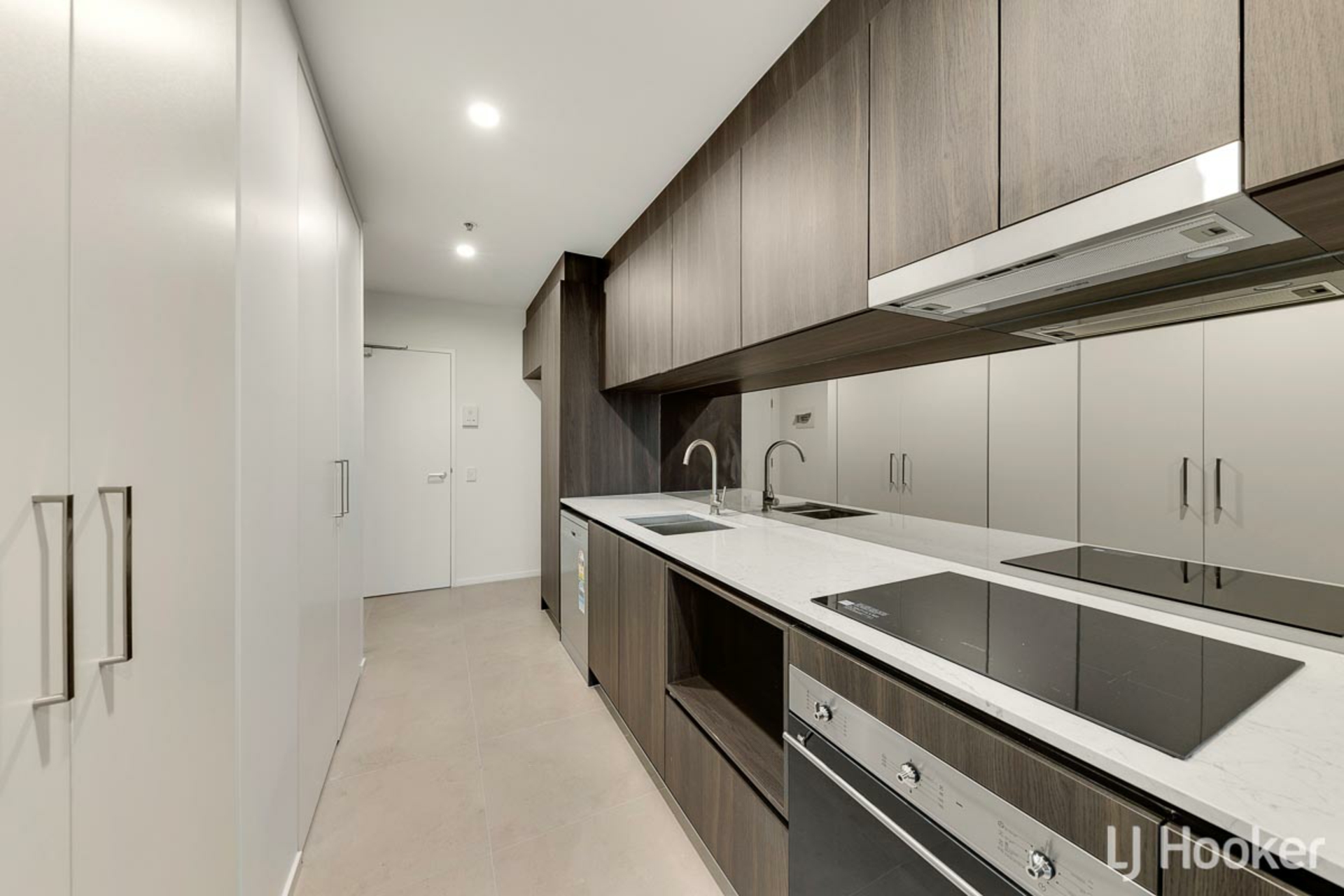 1111/3 Grazier Lane, BELCONNEN