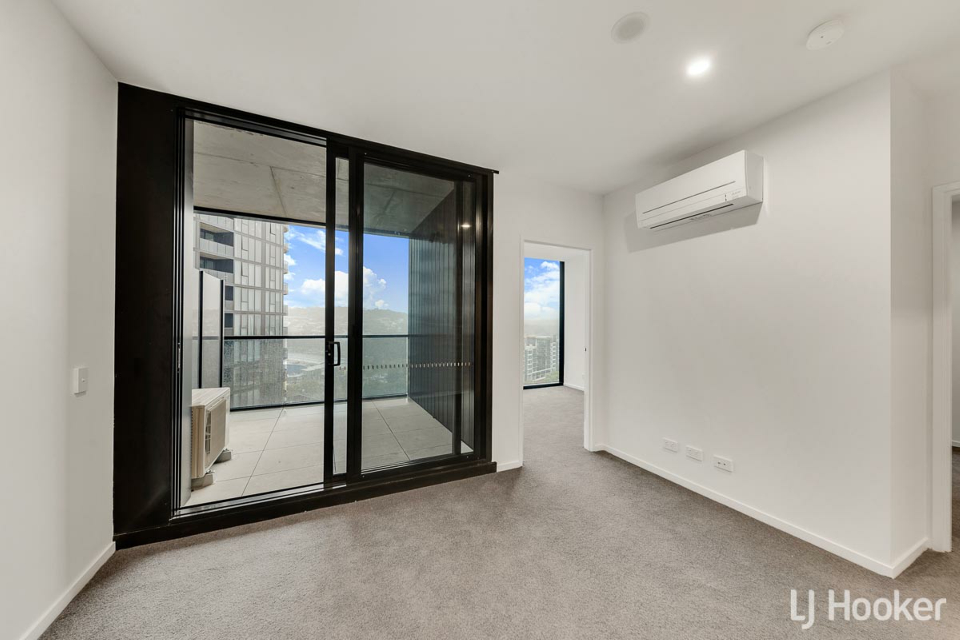 1111/3 Grazier Lane, BELCONNEN