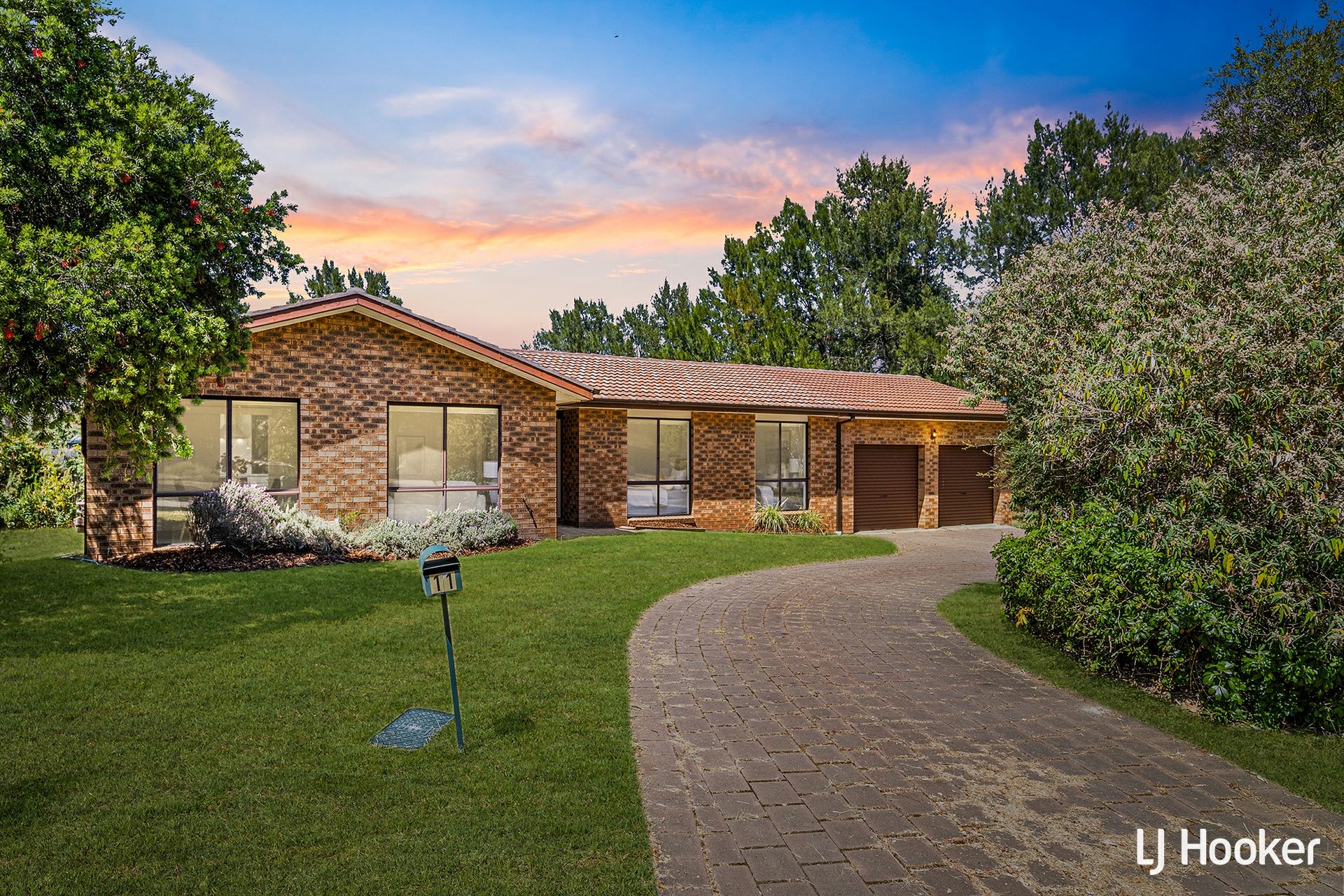 11 Sloane Place Florey ACT