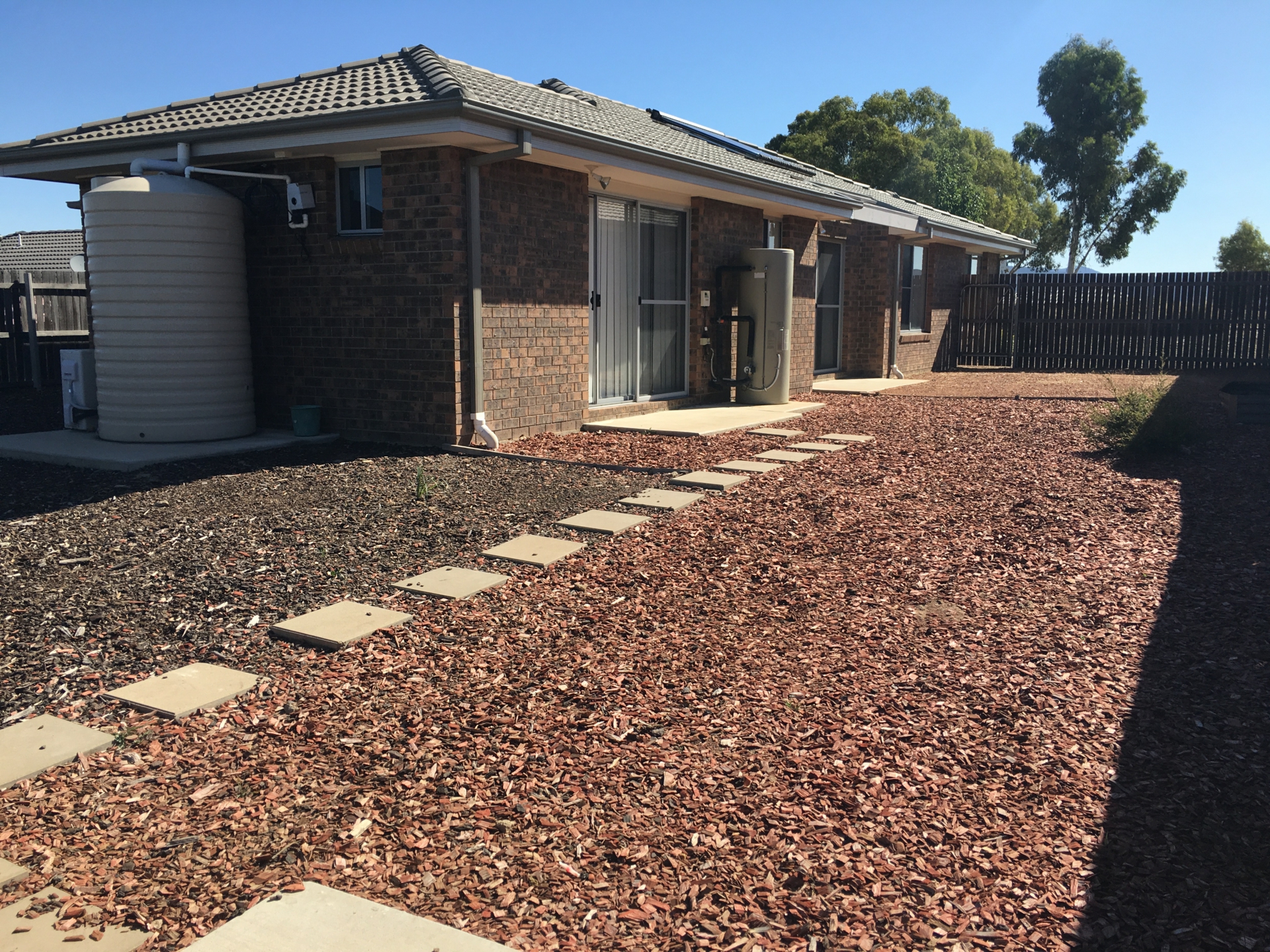 118 Macfarlane Burnett Avenue, MACGREGOR