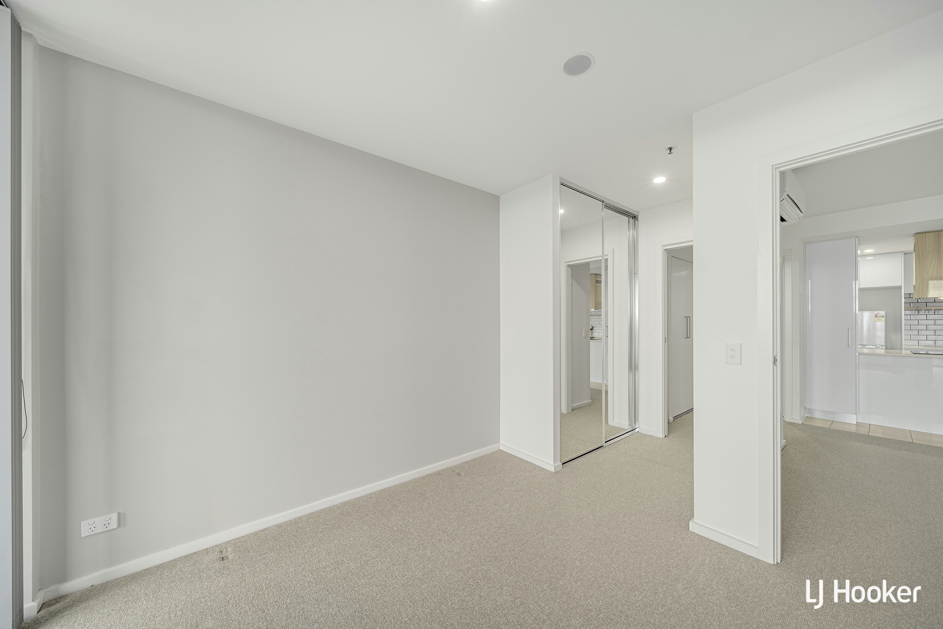 1307/120 Eastern Valley Way, BELCONNEN