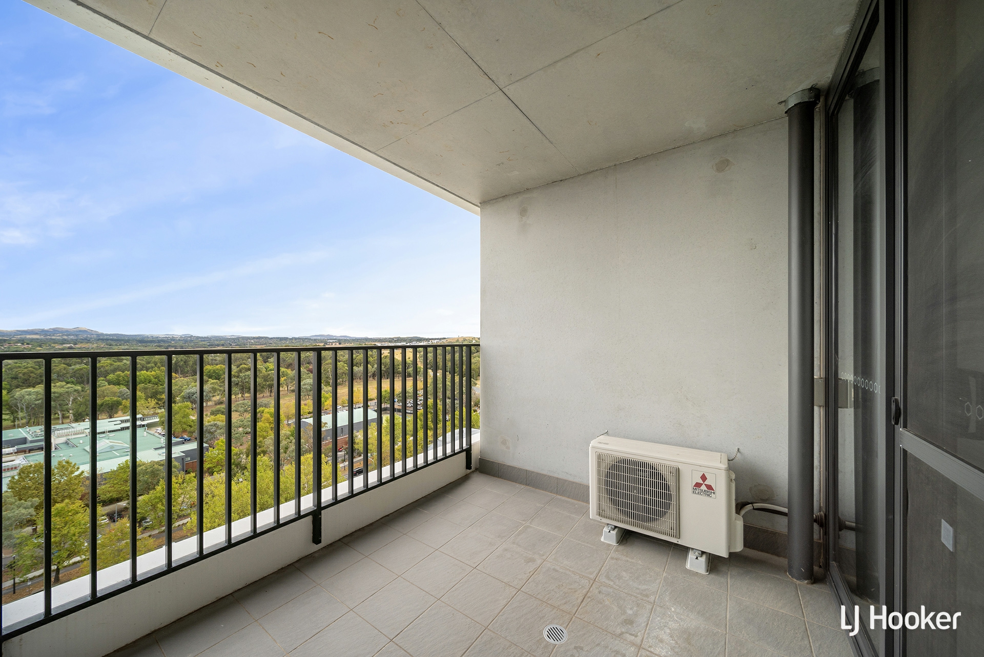 1307/120 Eastern Valley Way, BELCONNEN