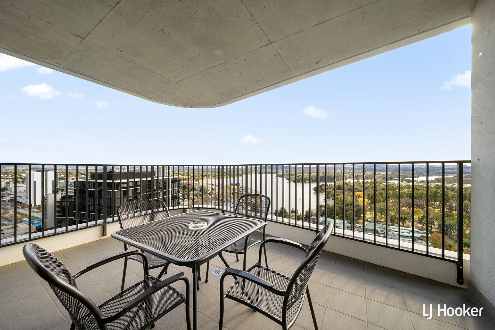 2205/120 Eastern Valley Way, BELCONNEN