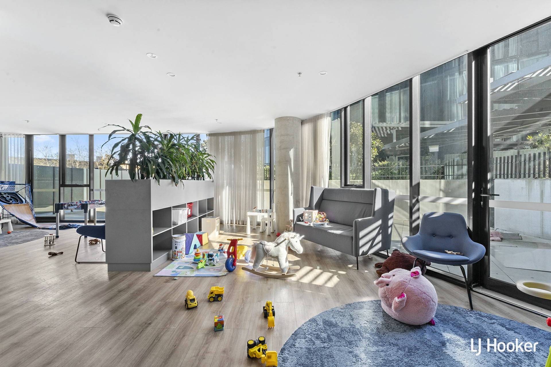 1906/1 Grazier Lane, BELCONNEN